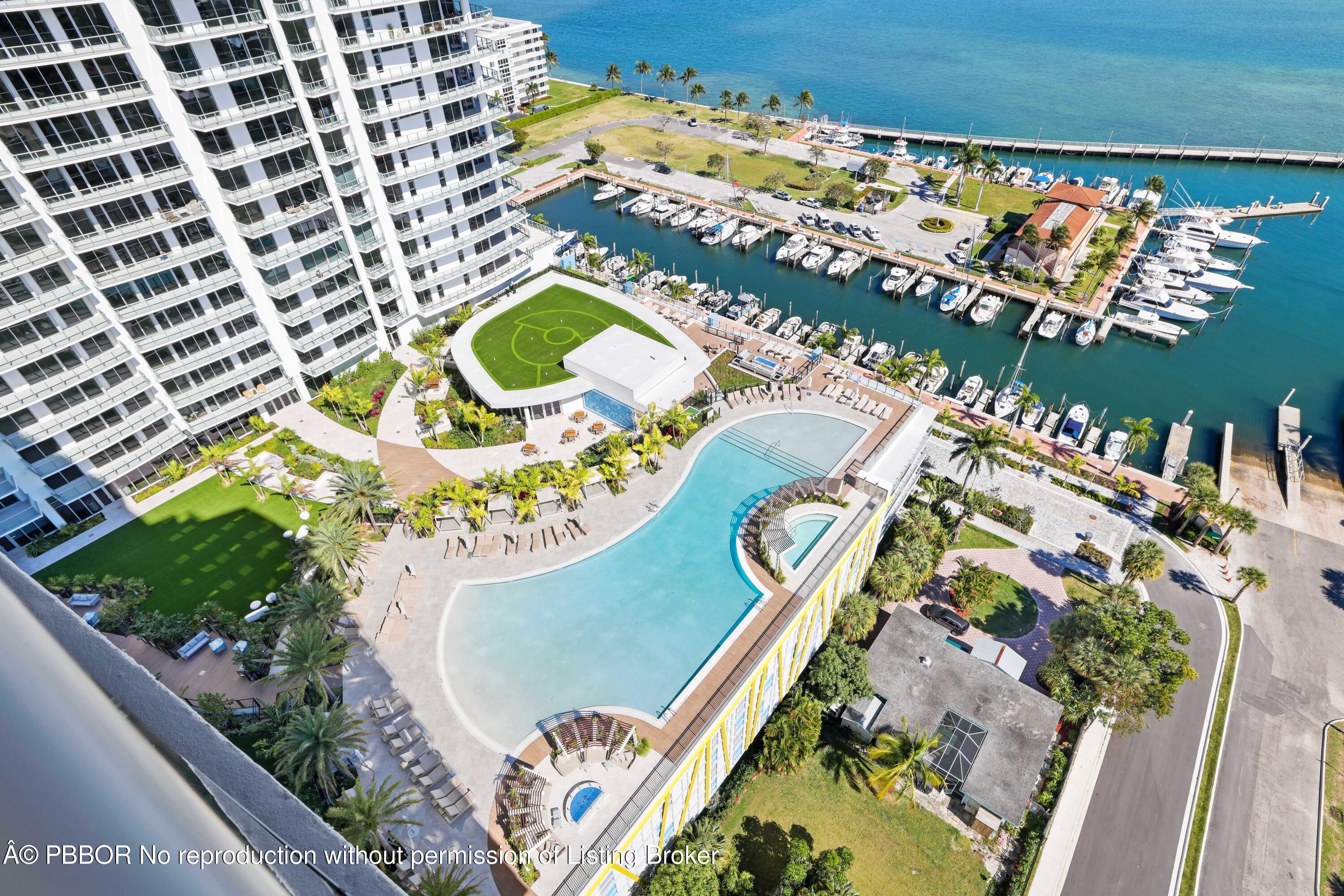 220 Lake Shore Drive 2112