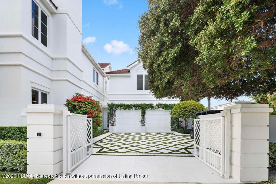 5501 S Flagler Drive