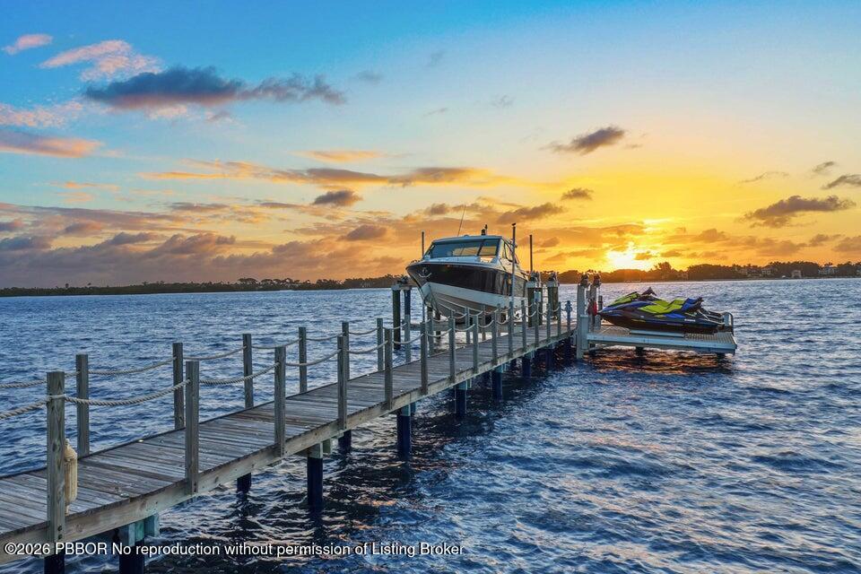 5501 S Flagler Drive