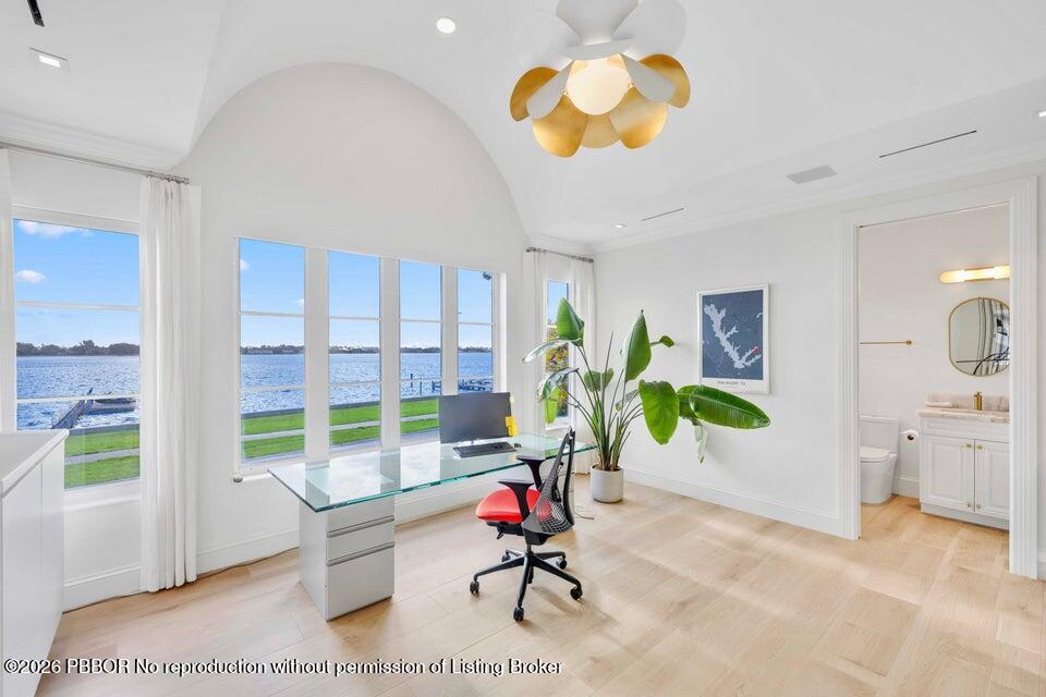 5501 S Flagler Drive