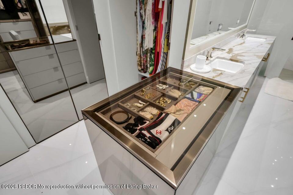 5501 S Flagler Drive