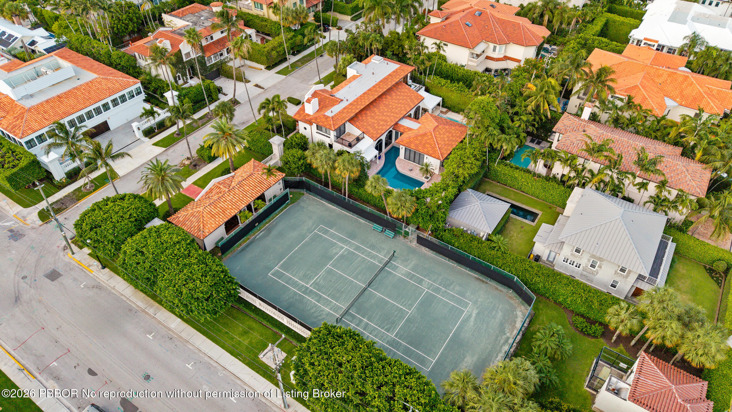 260 Everglade Avenue 260