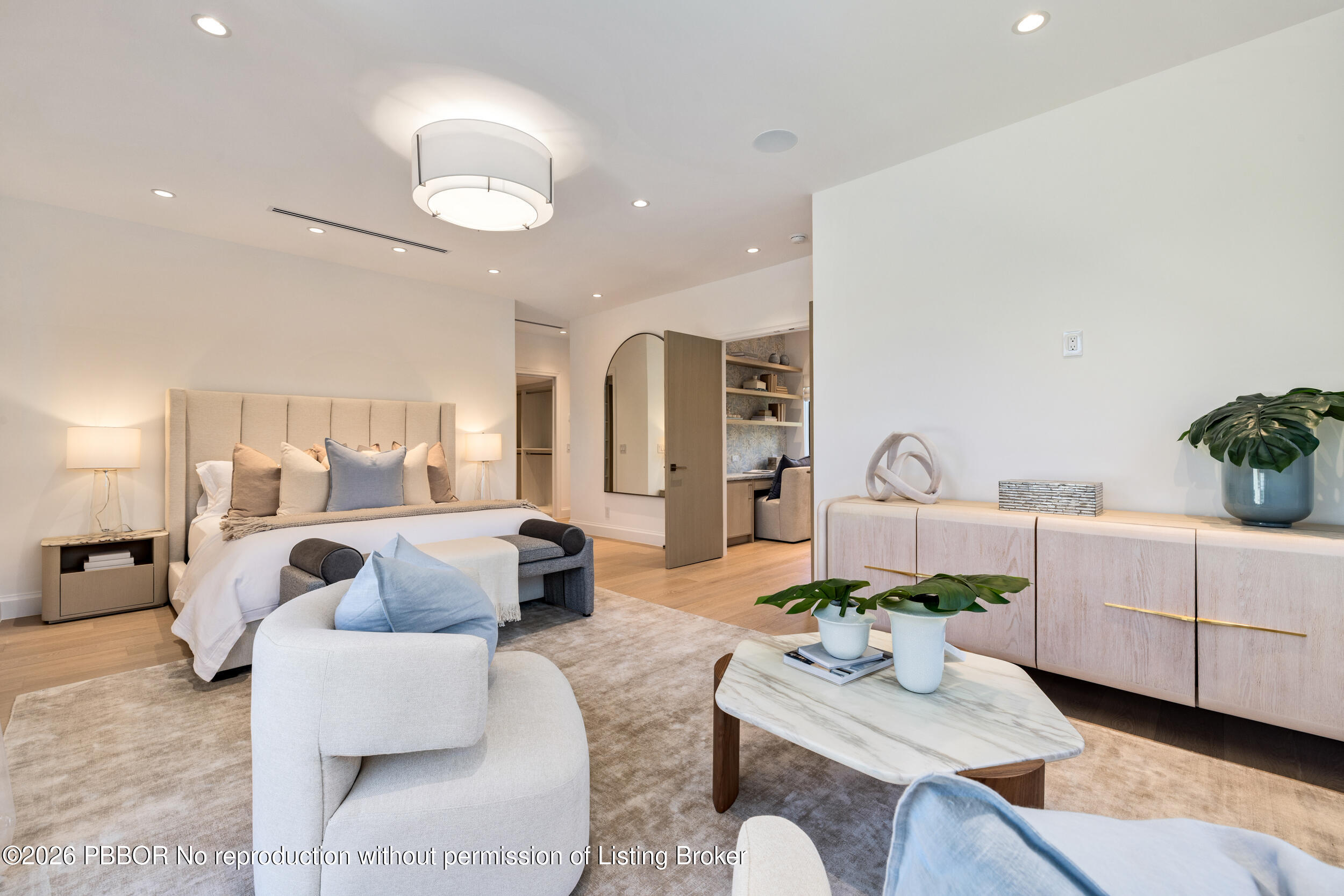 260 Everglade Avenue 260
