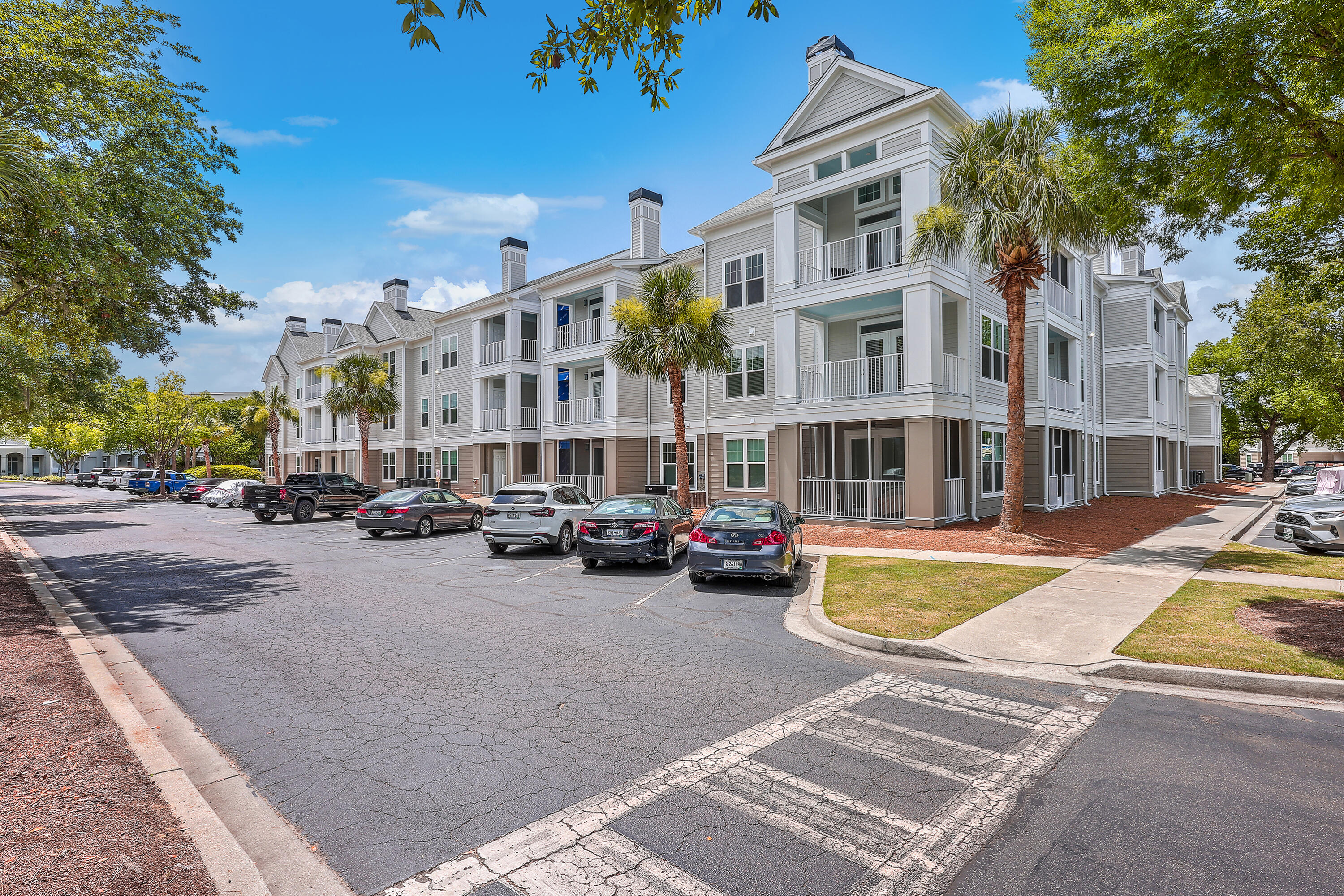 130 River Landing Drive # 9305