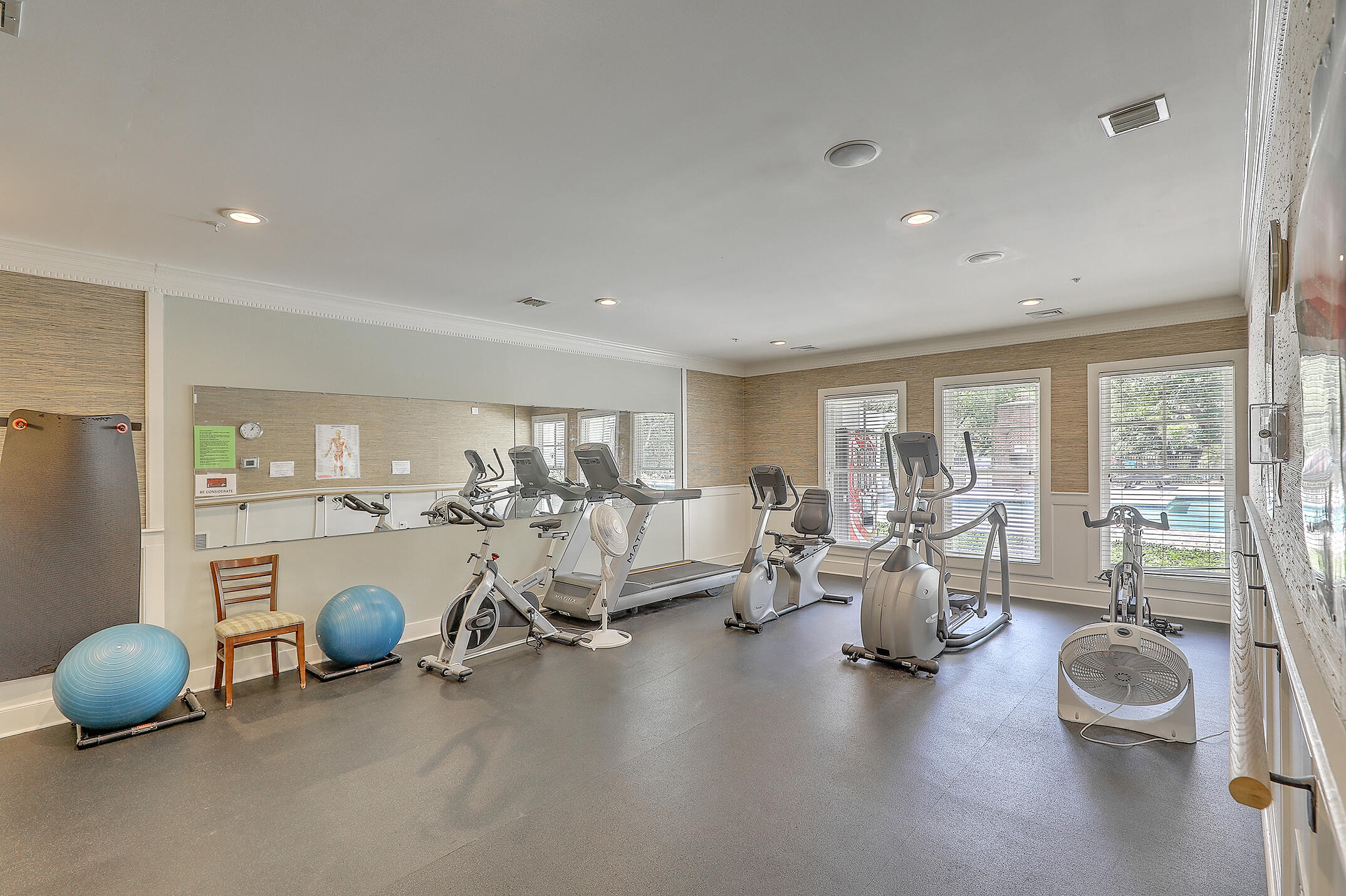 130 River Landing Drive # 9305