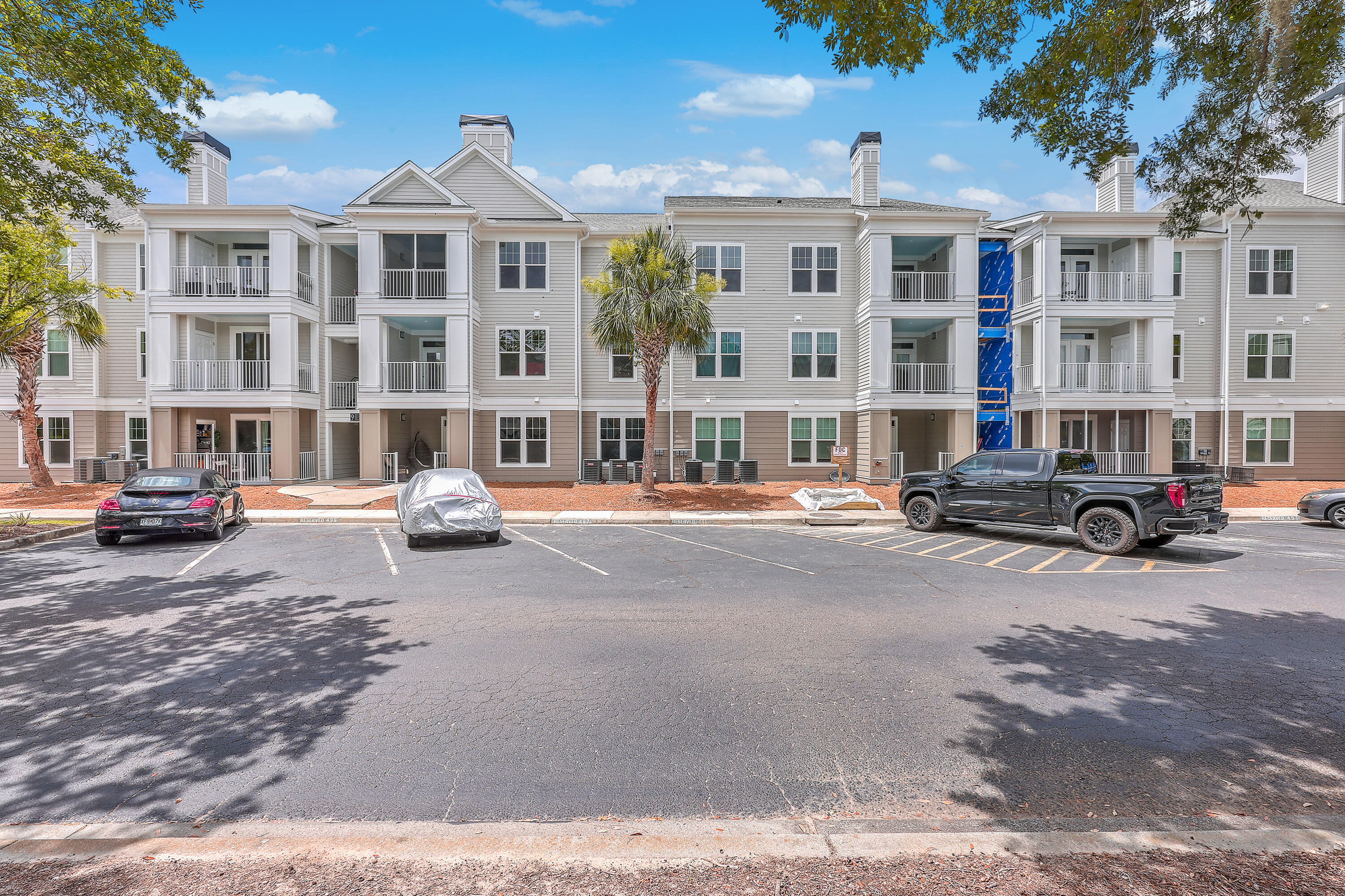 130 River Landing Drive # 9305