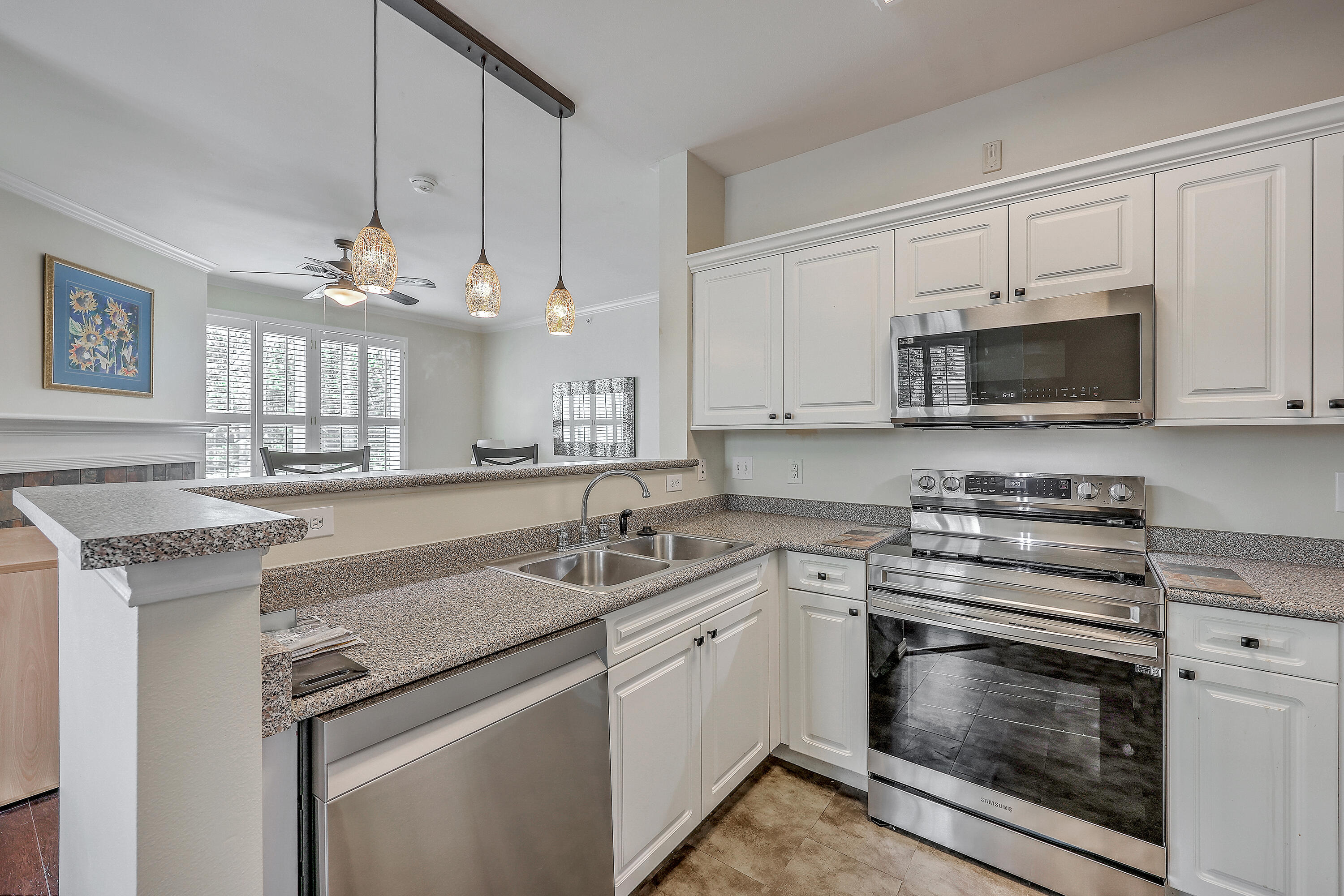 130 River Landing Drive # 9305