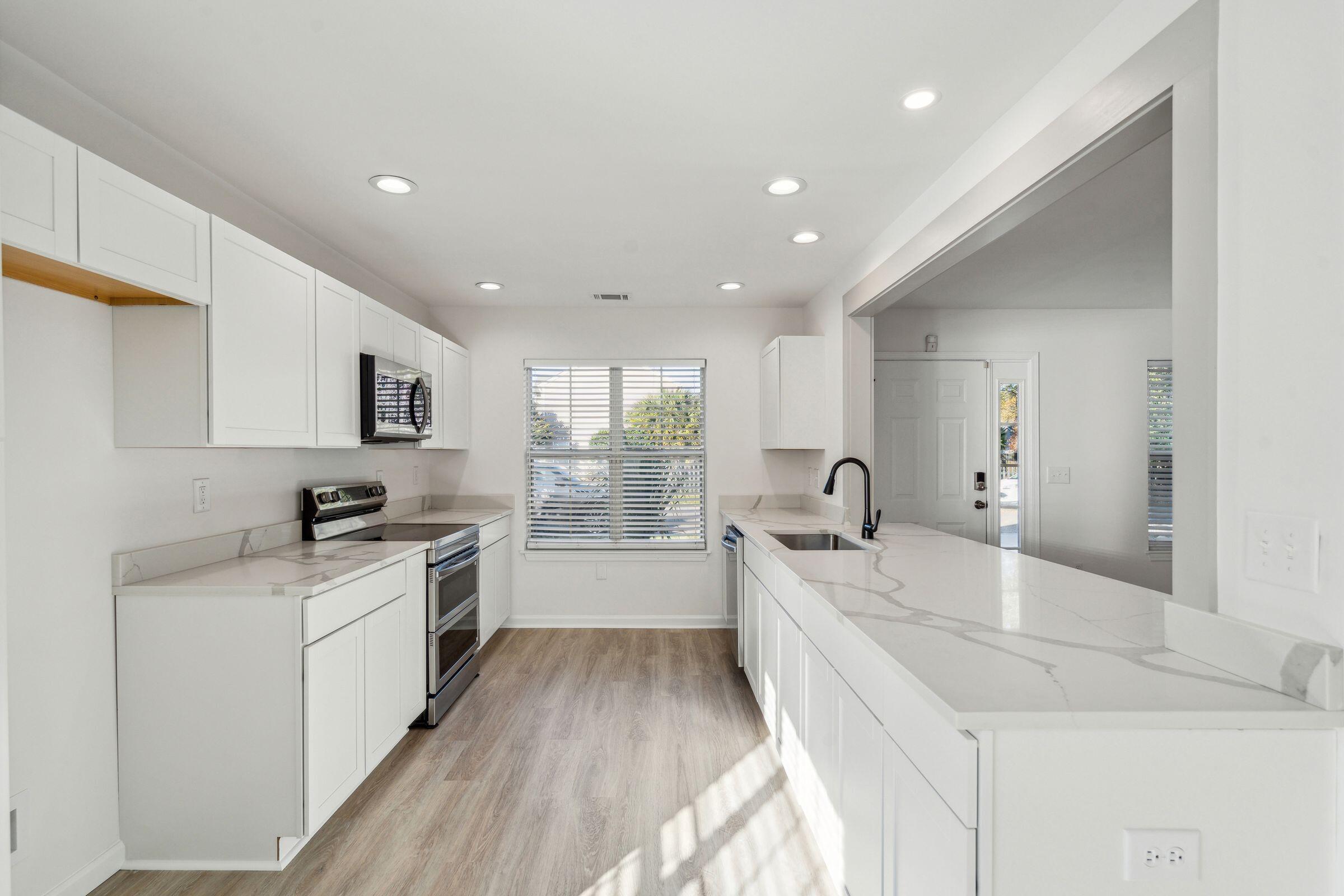 1412 Sandstone Place