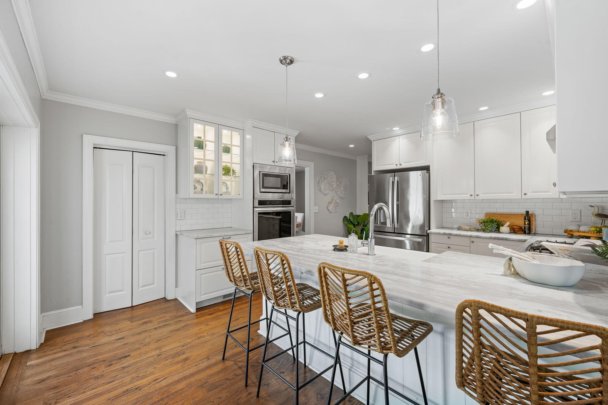 715 Parish Road