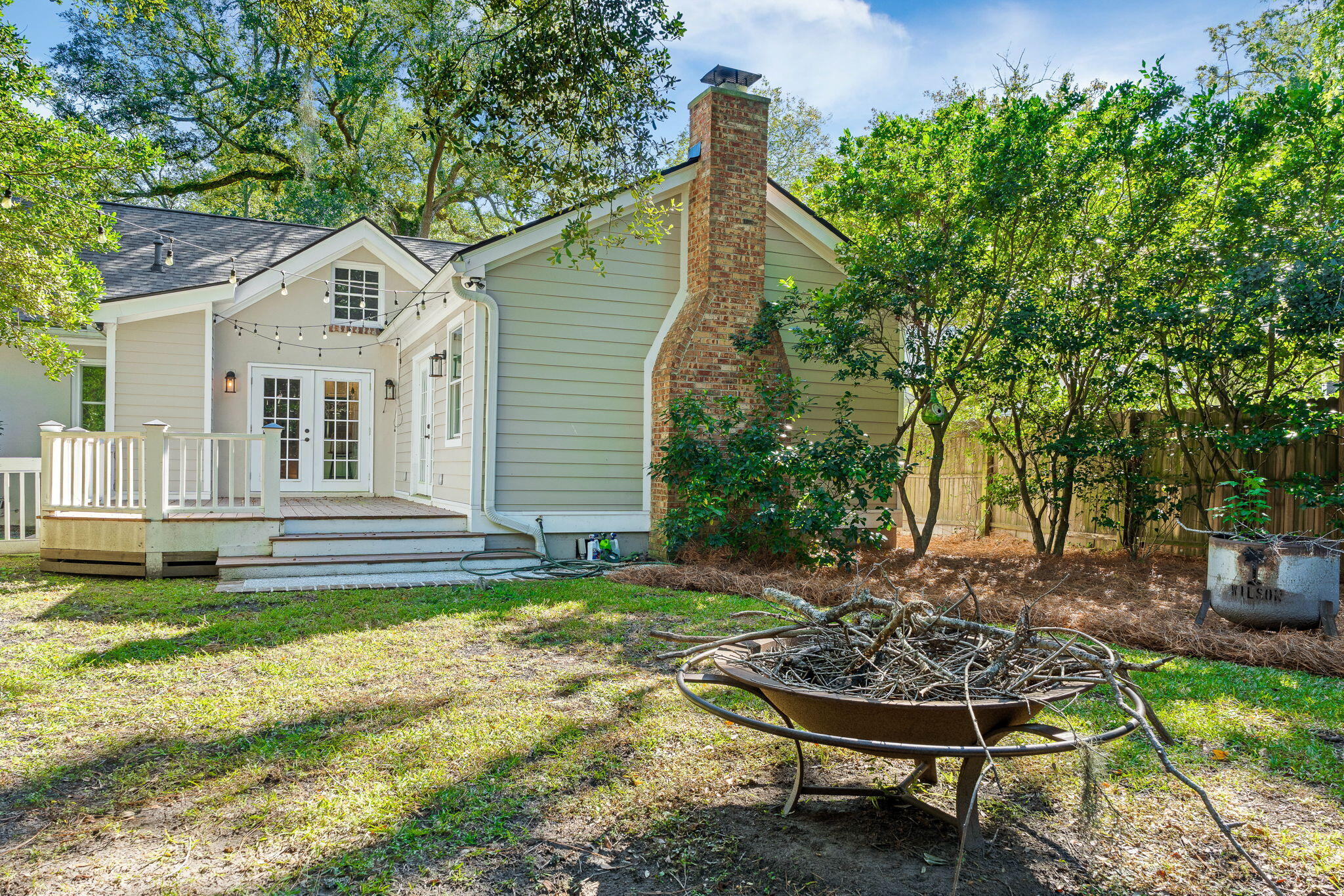 715 Parish Road