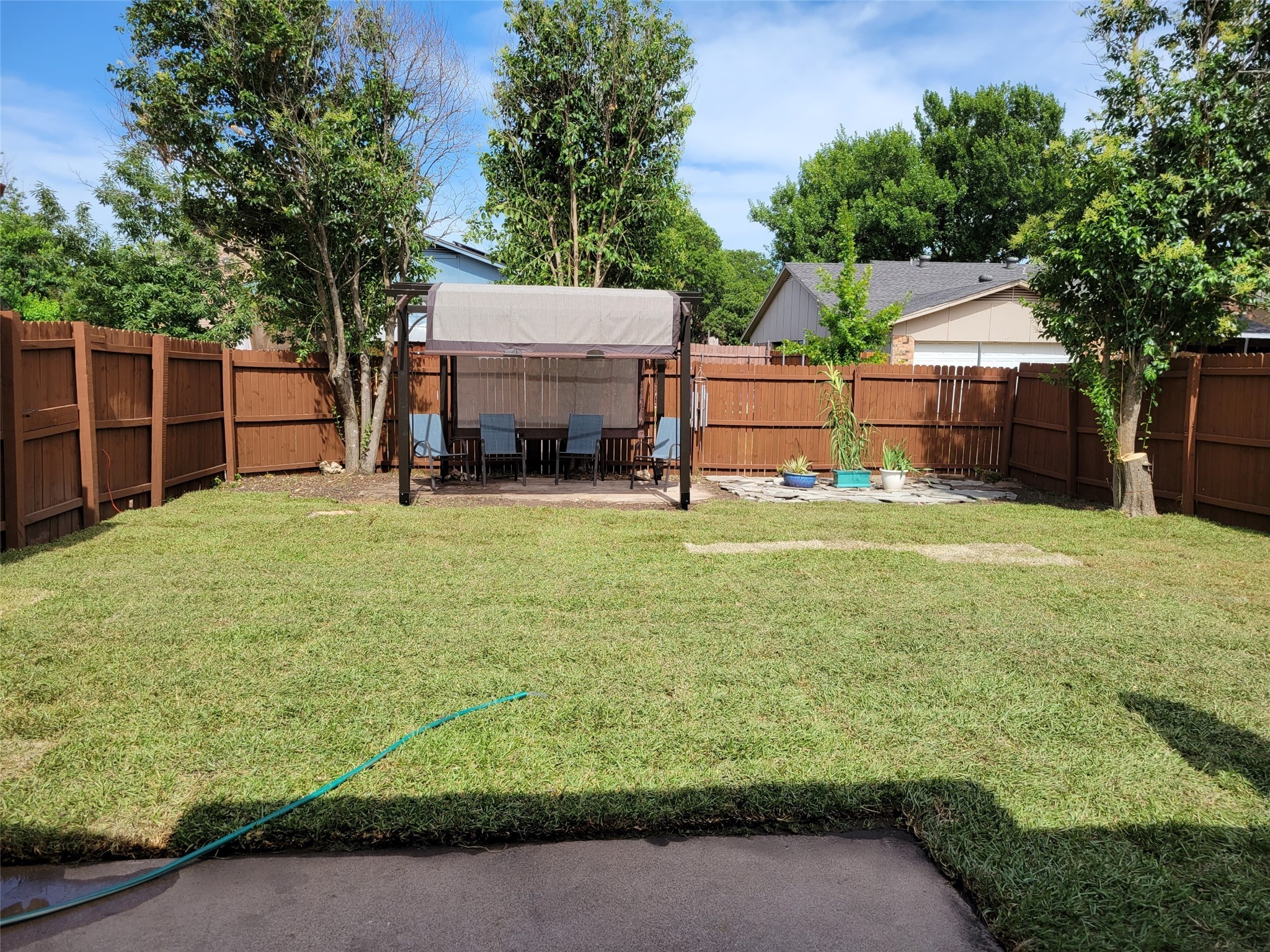 5526 Excalibur Drive