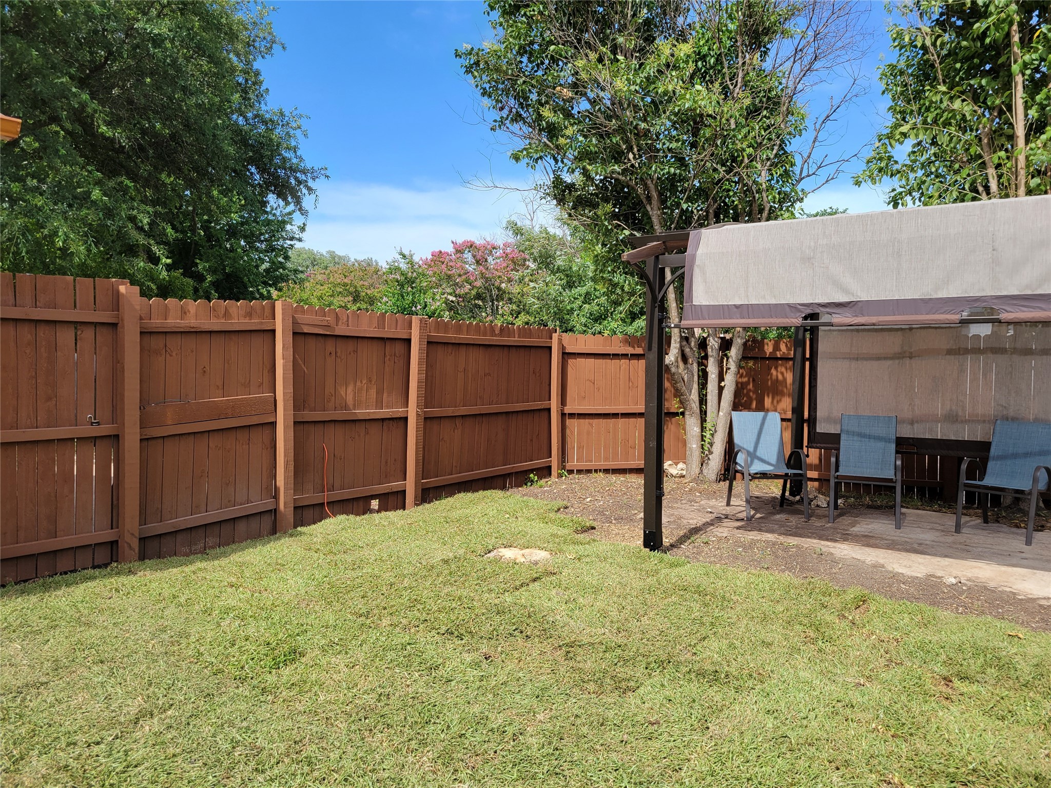 5526 Excalibur Drive