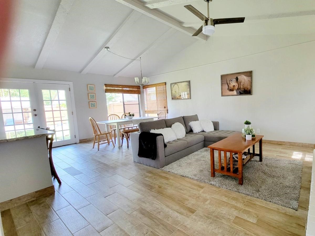 5526 Excalibur Drive