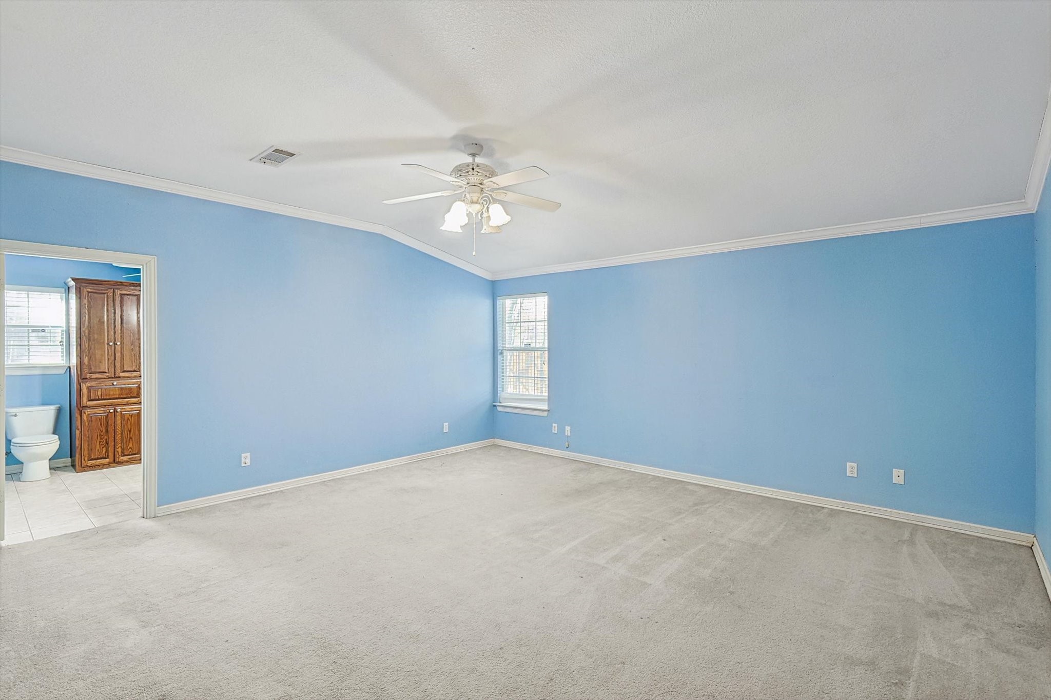 6104 Saddle Ridge Court