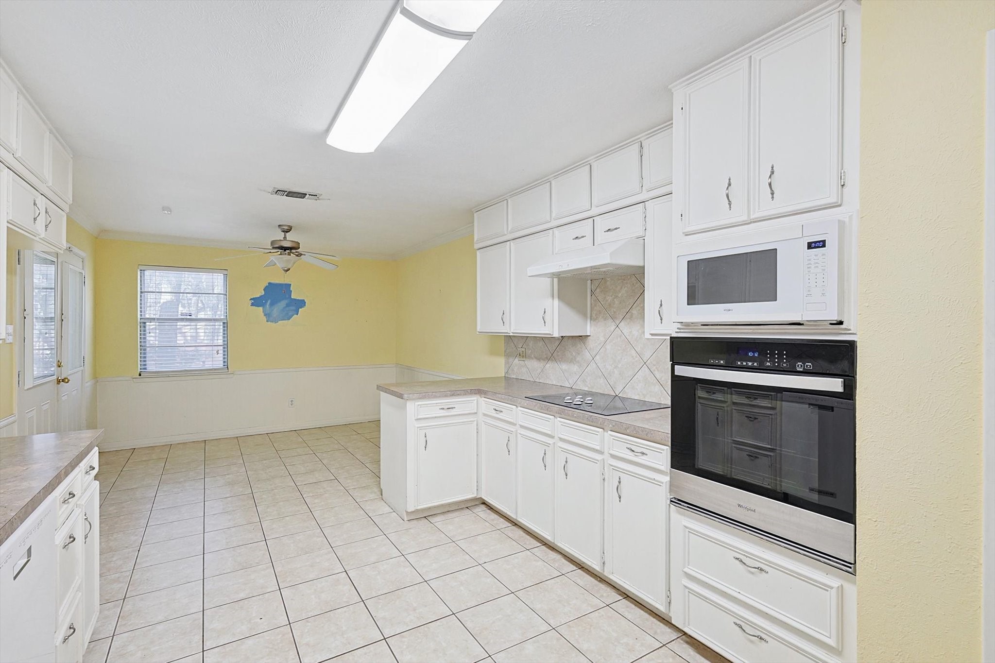 6104 Saddle Ridge Court
