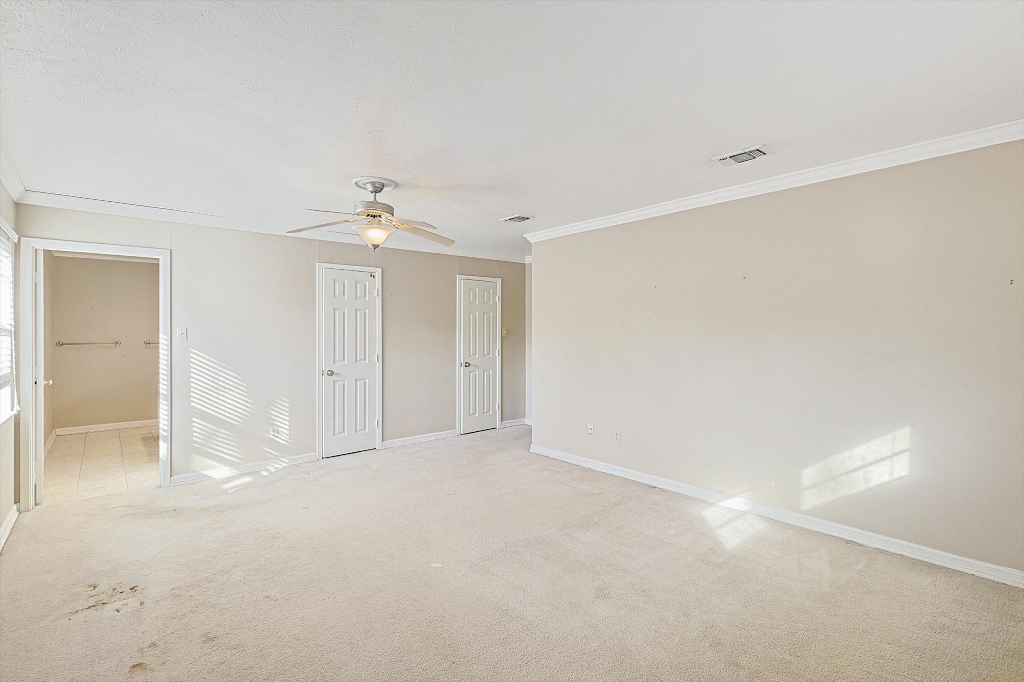6104 Saddle Ridge Court