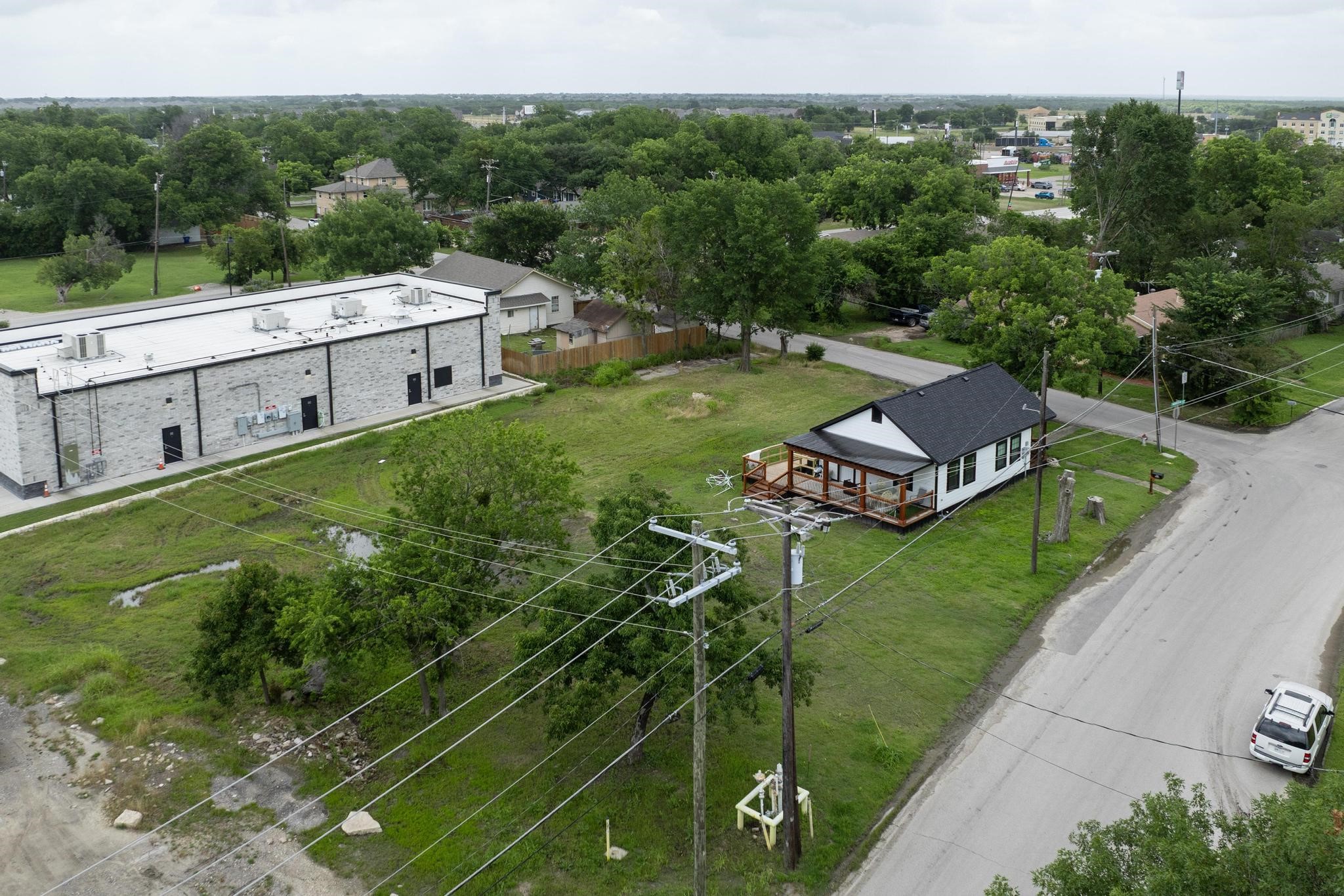 112 W Lamar Street