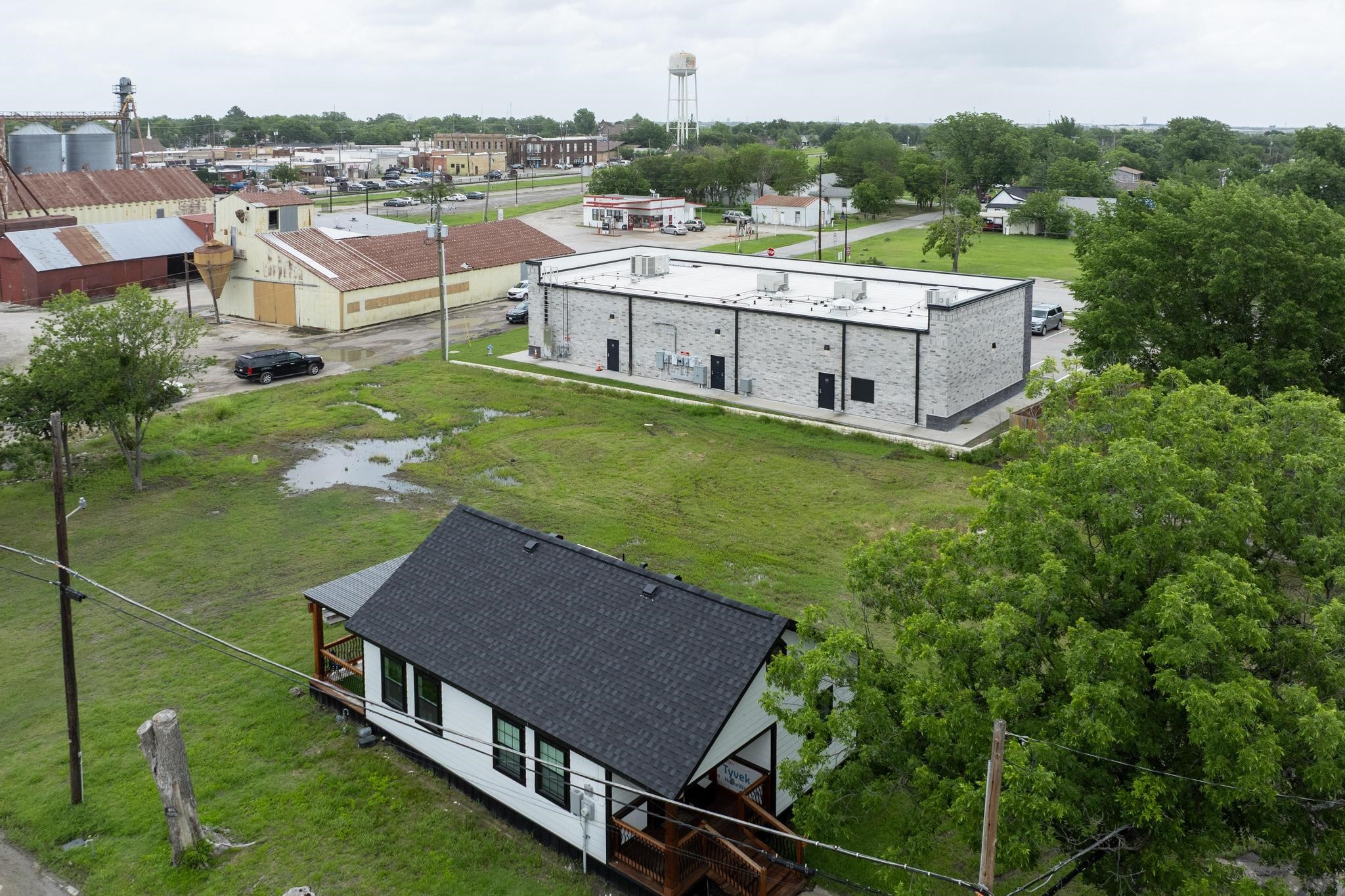 112 W Lamar Street