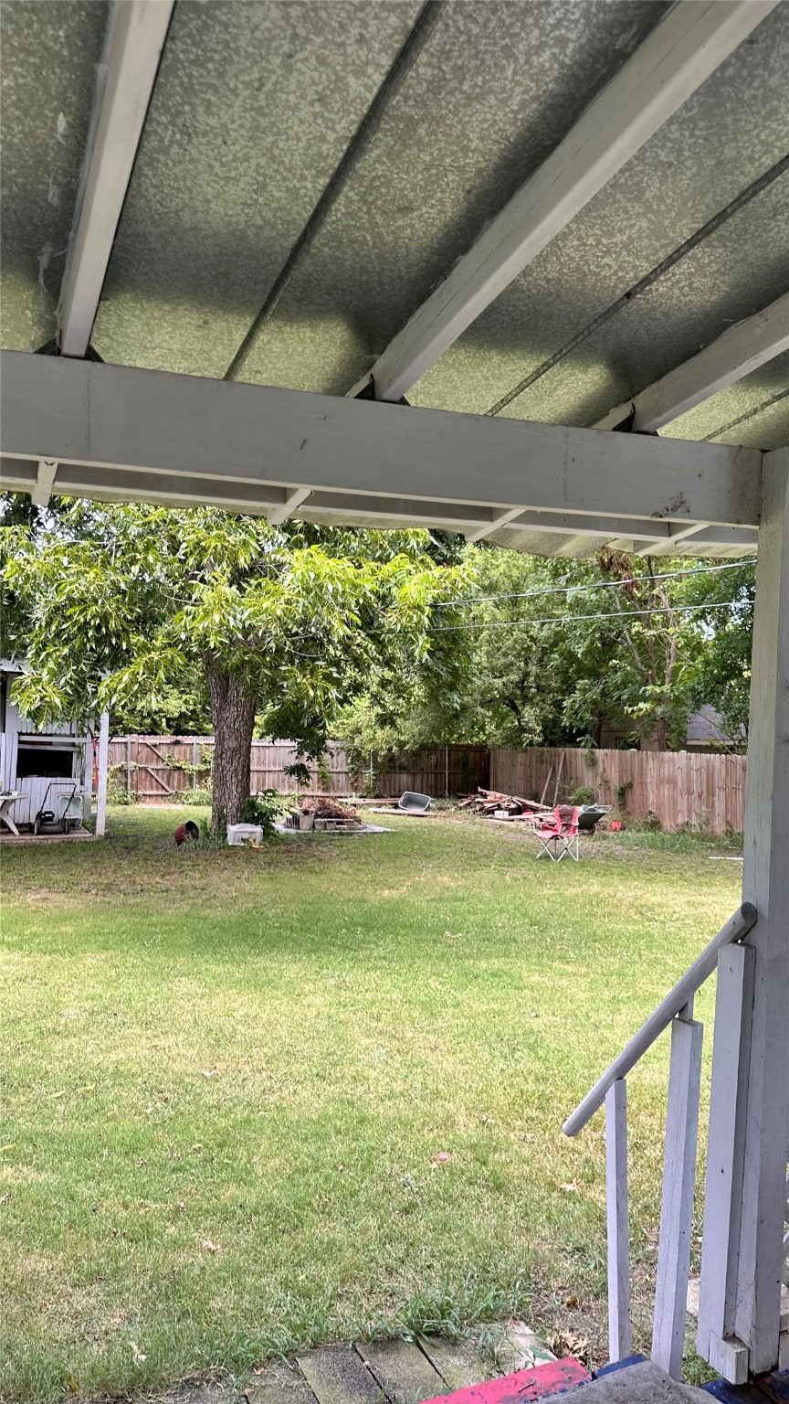 909 Ashwood Drive