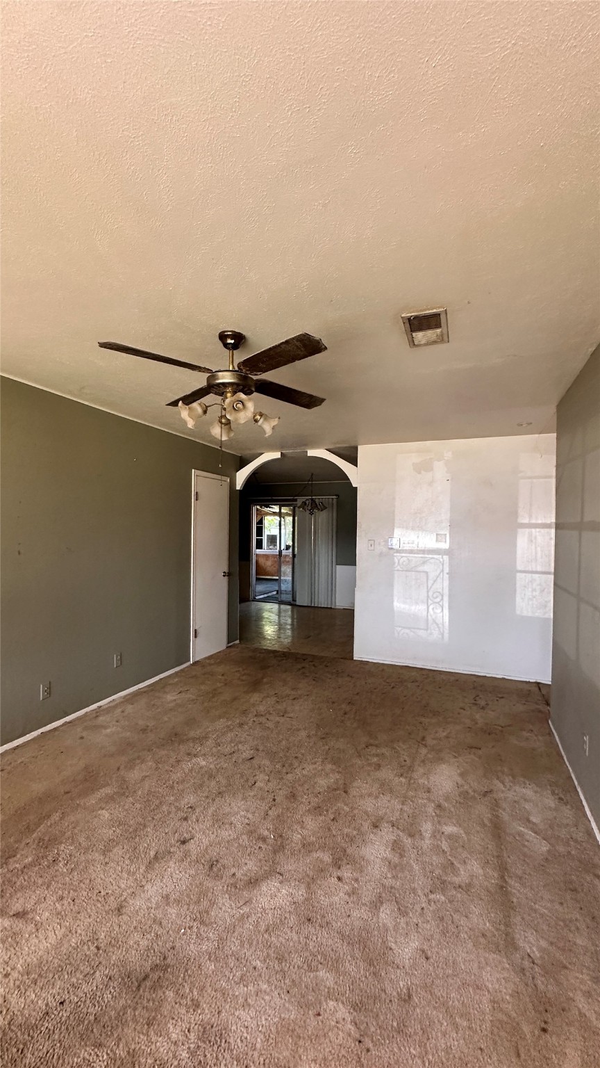 1511 Laurel Lane
