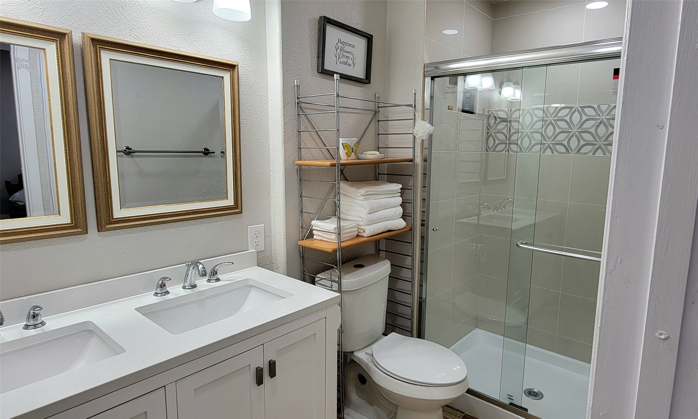 5526 Excalibur Drive