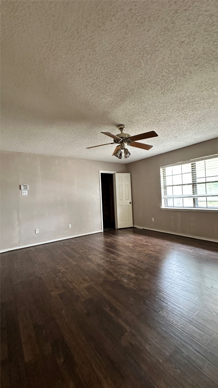 3018 Apple Valley Drive