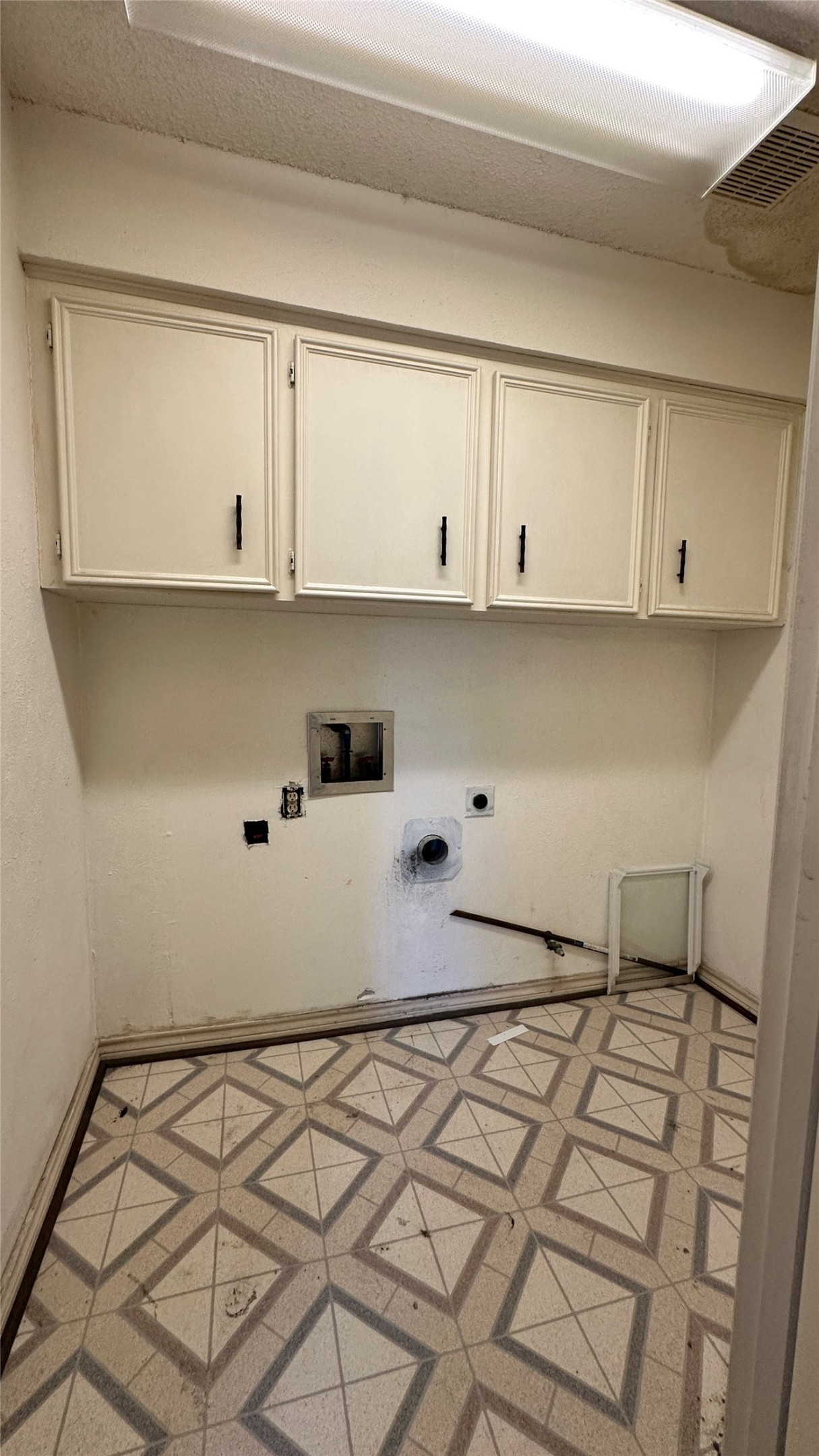 3018 Apple Valley Drive