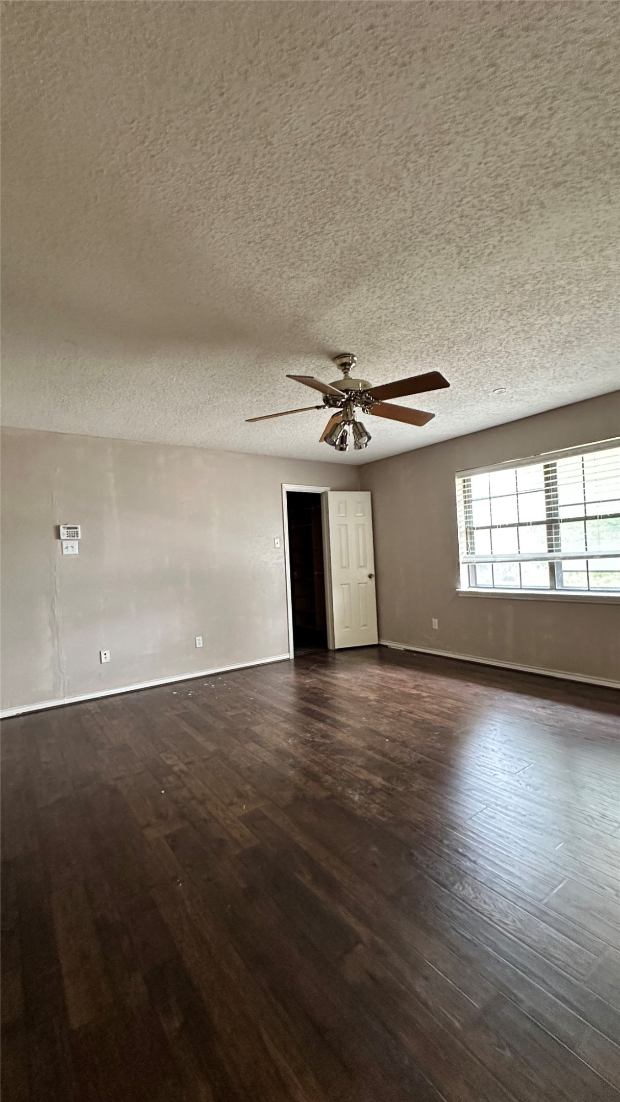 3018 Apple Valley Drive