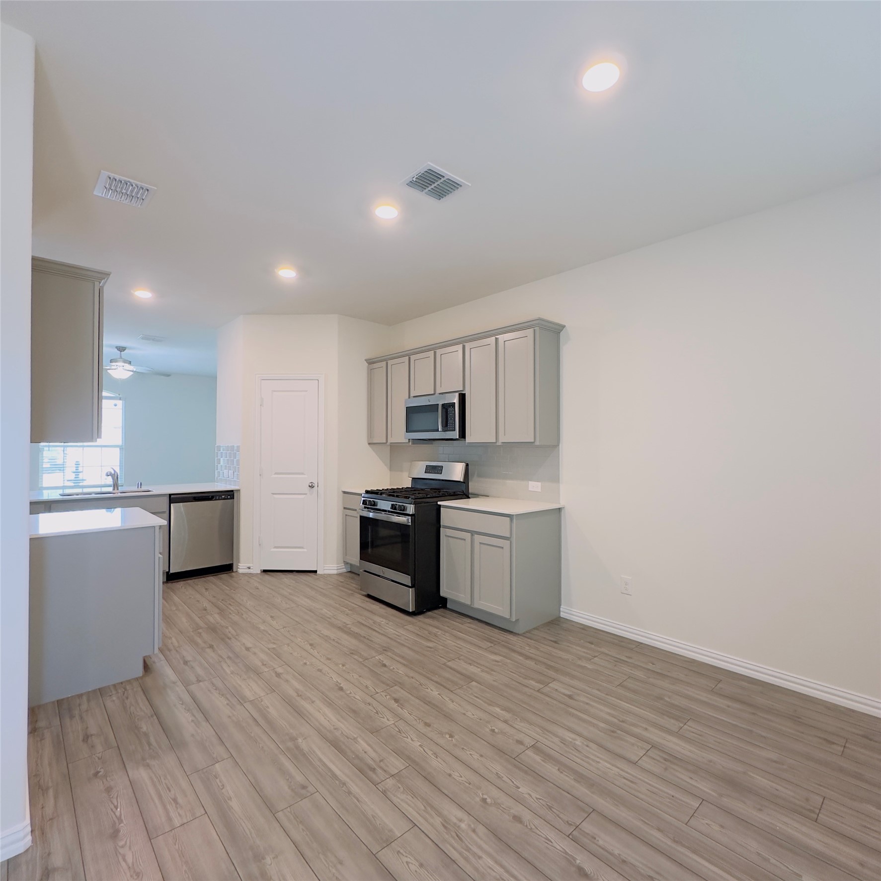2513 Real Quiet Drive