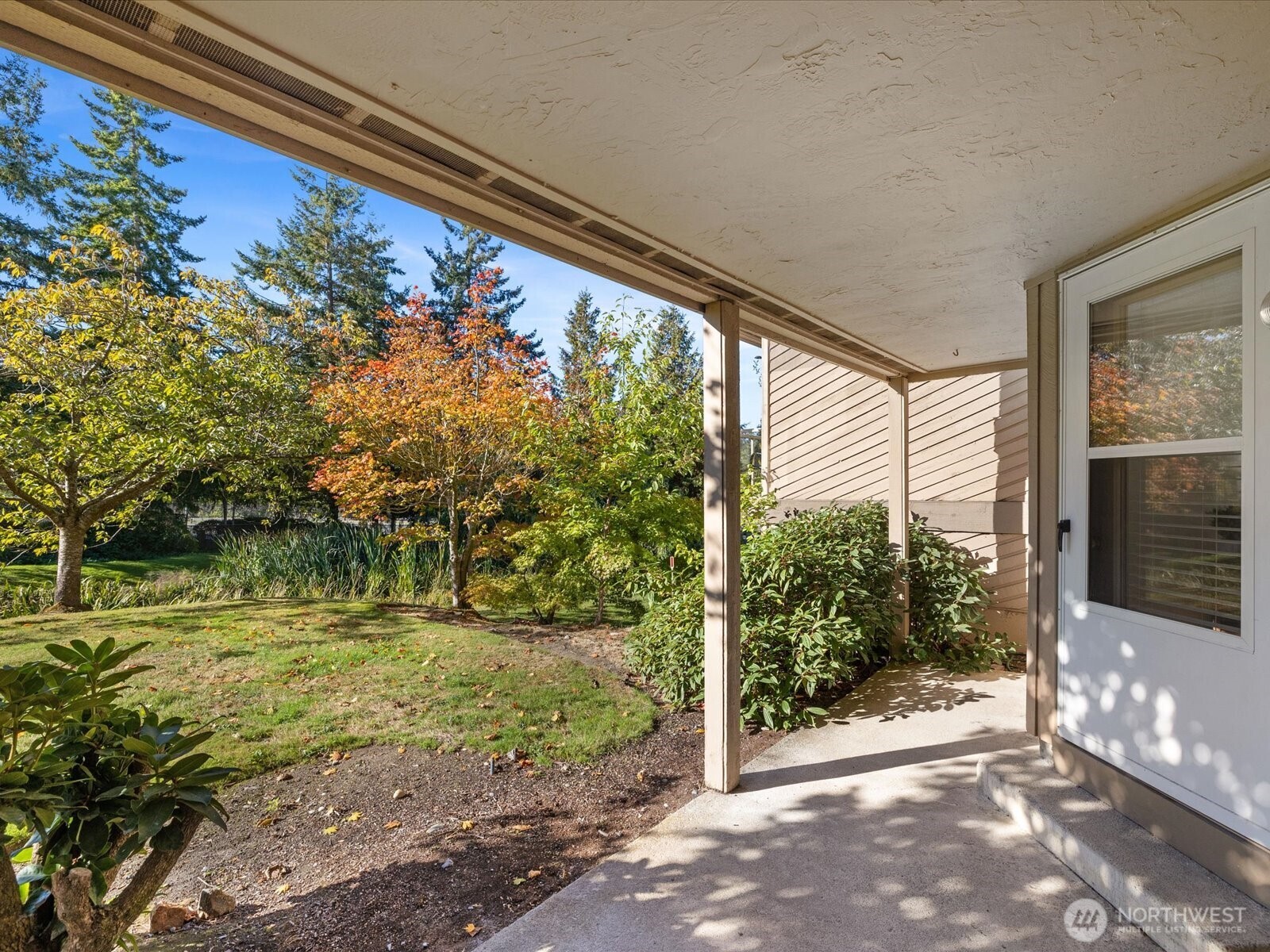 23001 Lakeview Drive Unit: 103