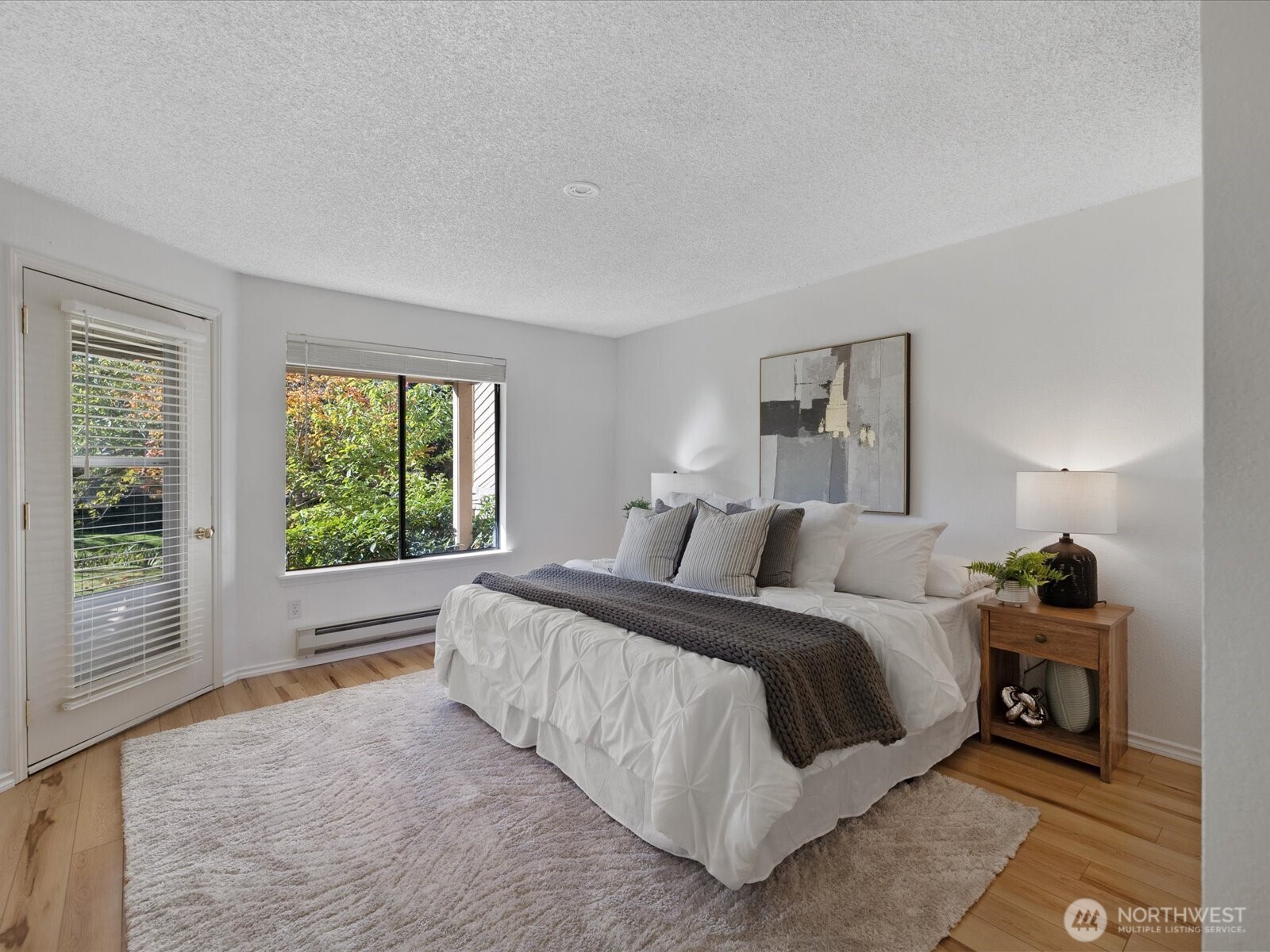 23001 Lakeview Drive Unit: 103