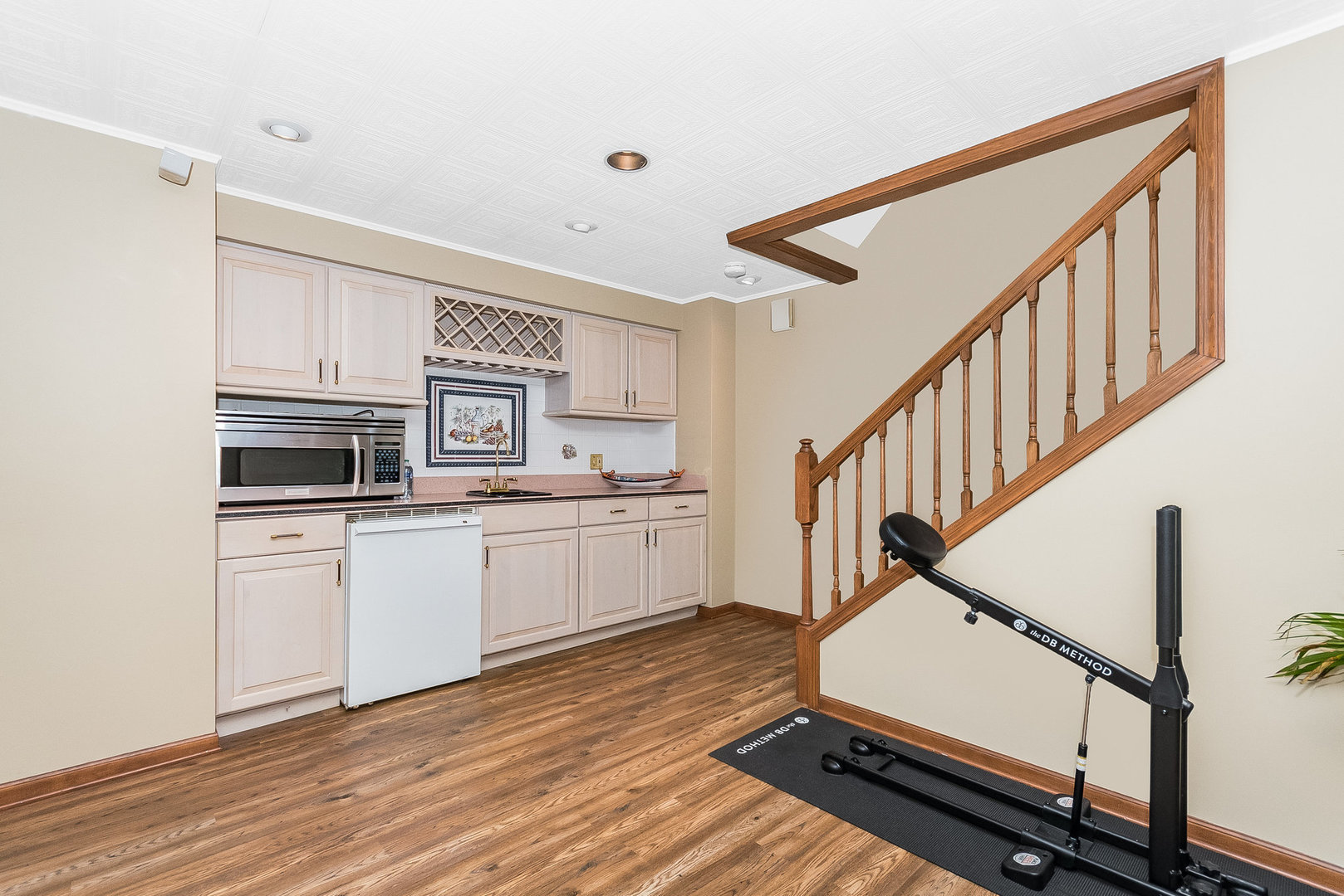 1533 Ambleside Circle