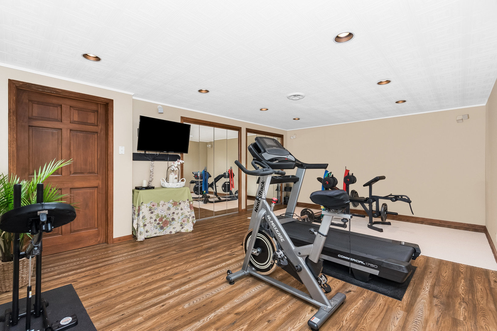 1533 Ambleside Circle