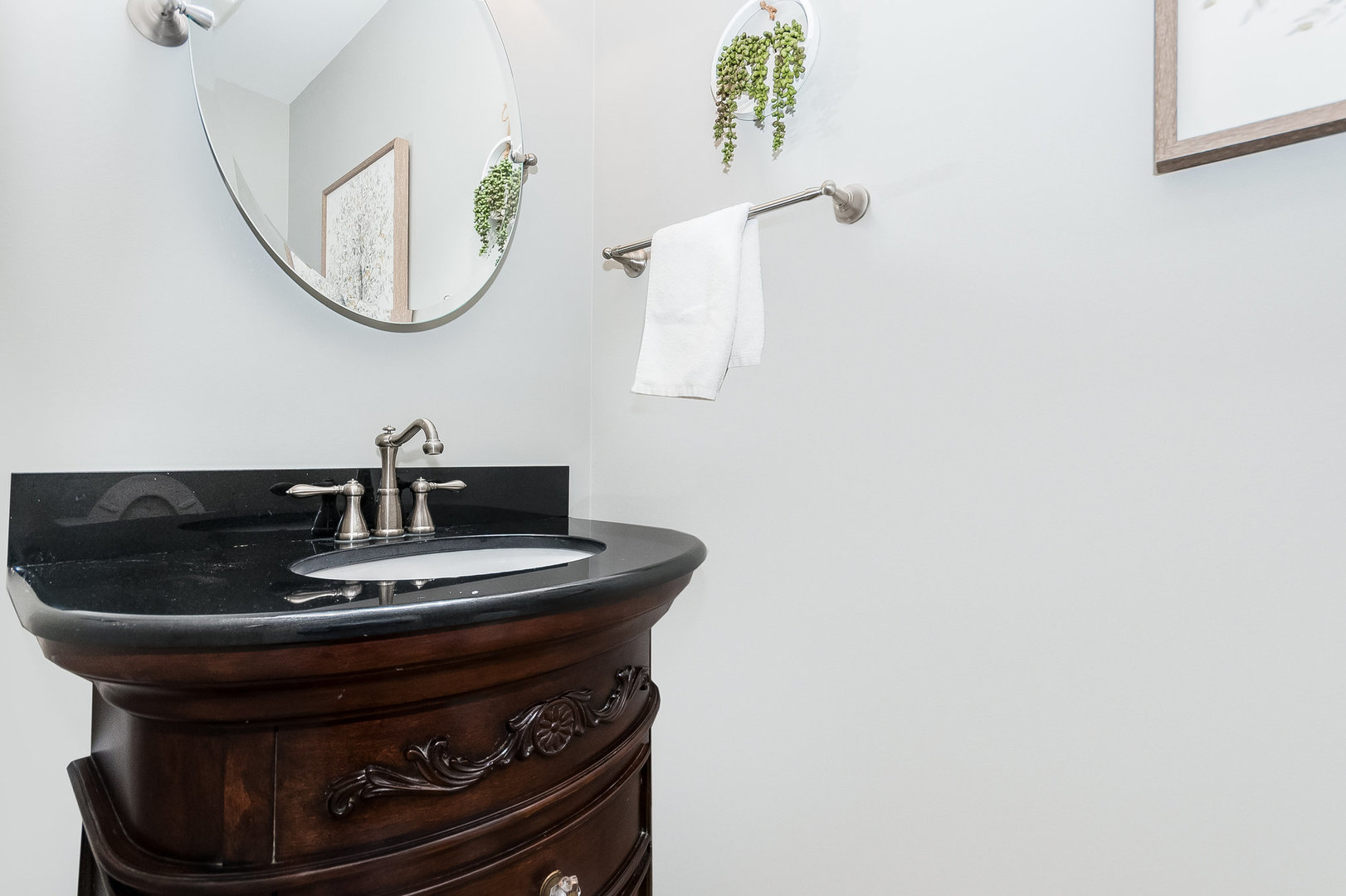 1533 Ambleside Circle