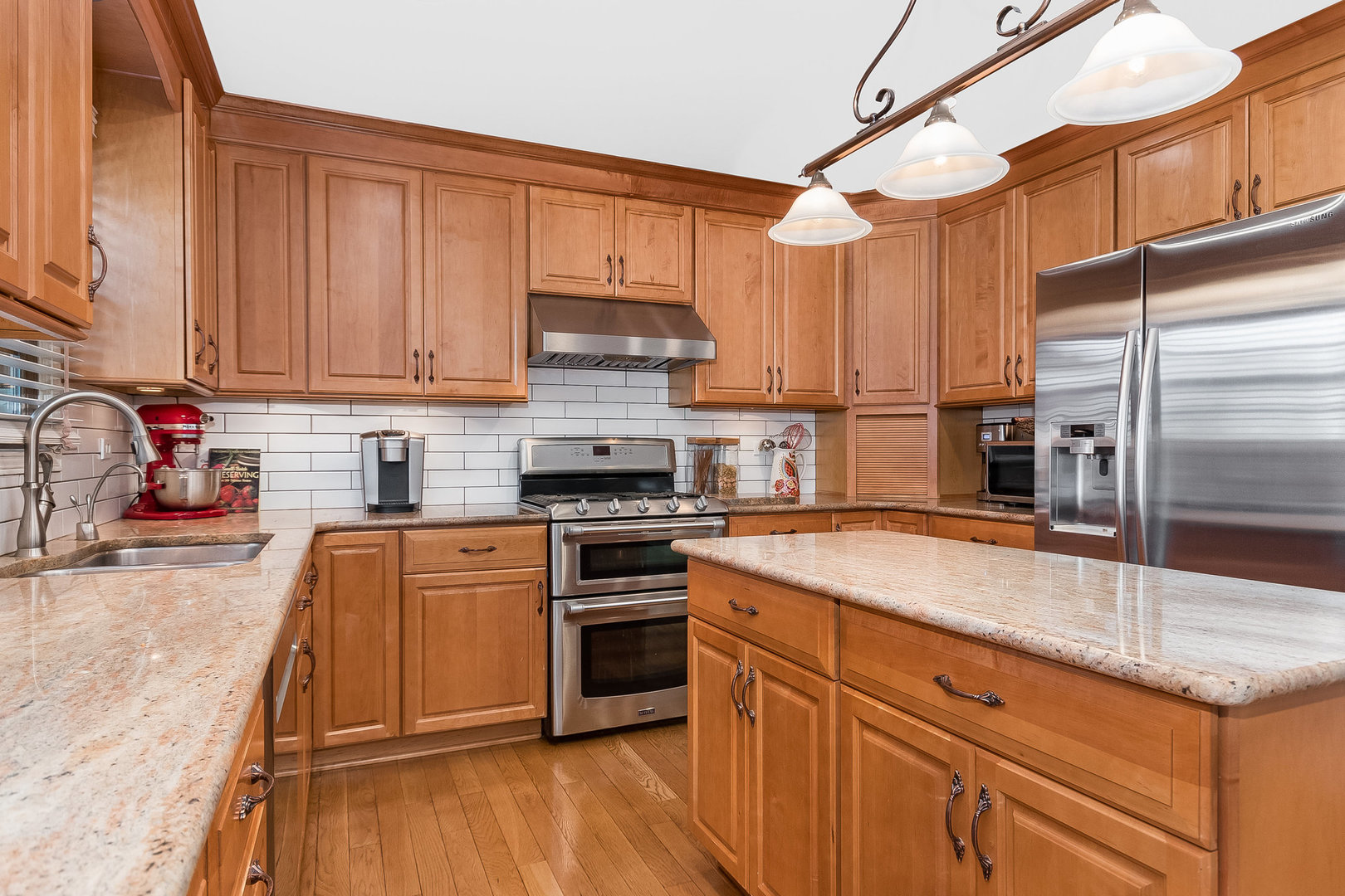 1533 Ambleside Circle