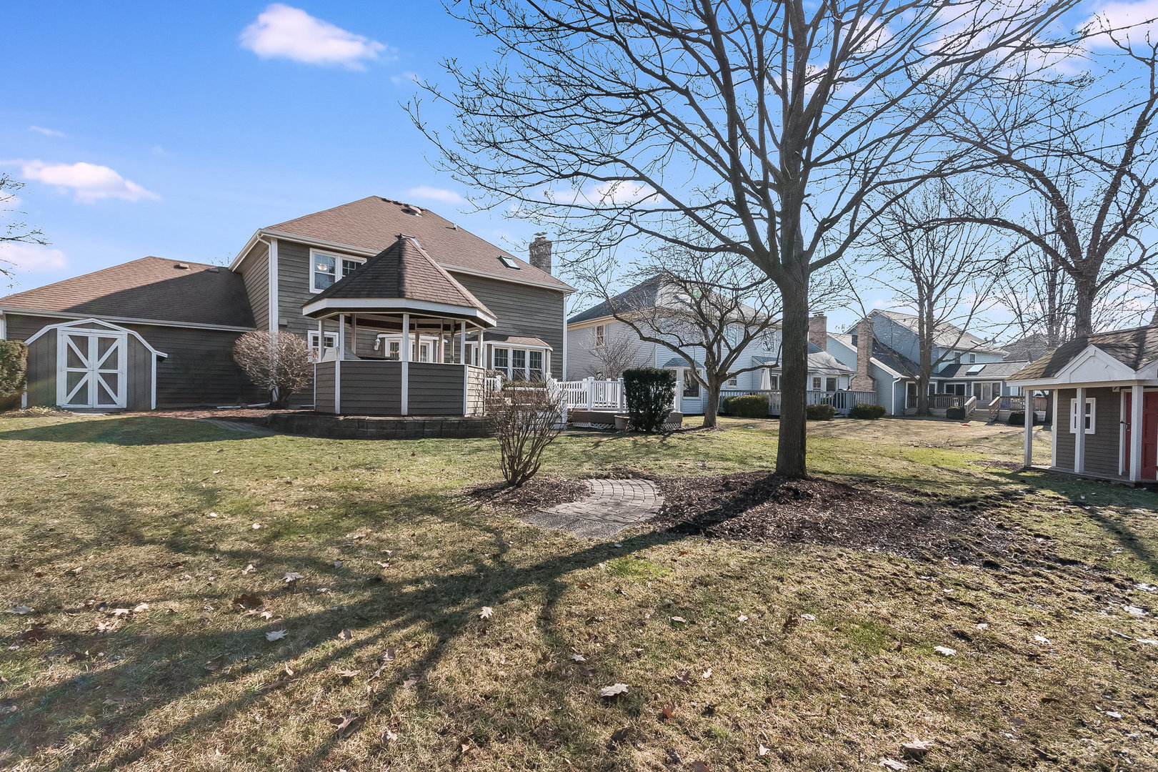 1533 Ambleside Circle