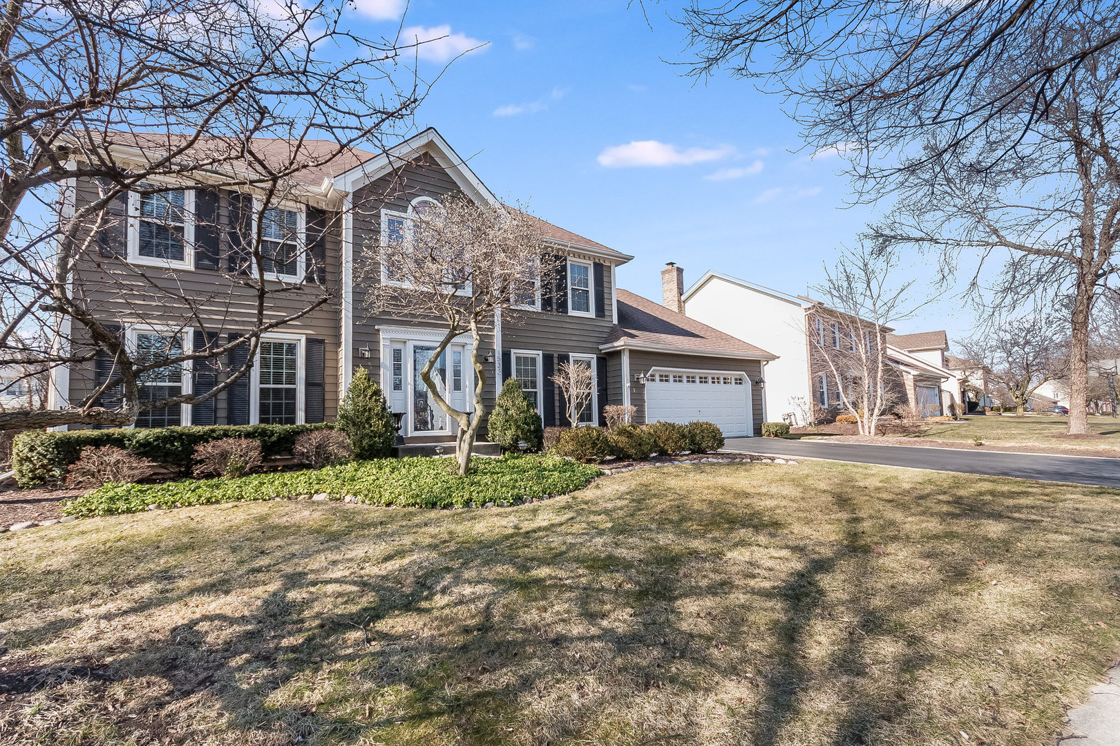 1533 Ambleside Circle