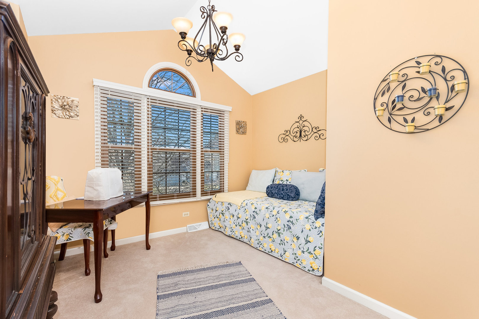 1533 Ambleside Circle