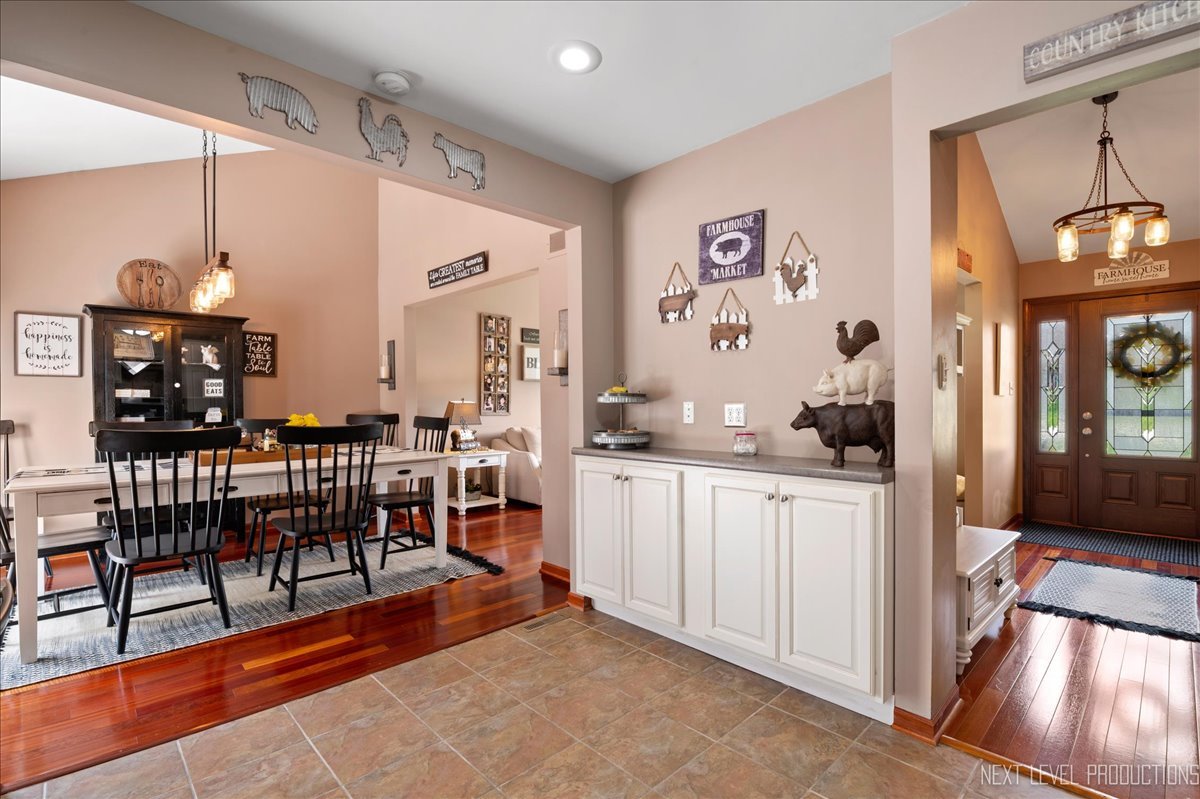 39W445 Overcup Court