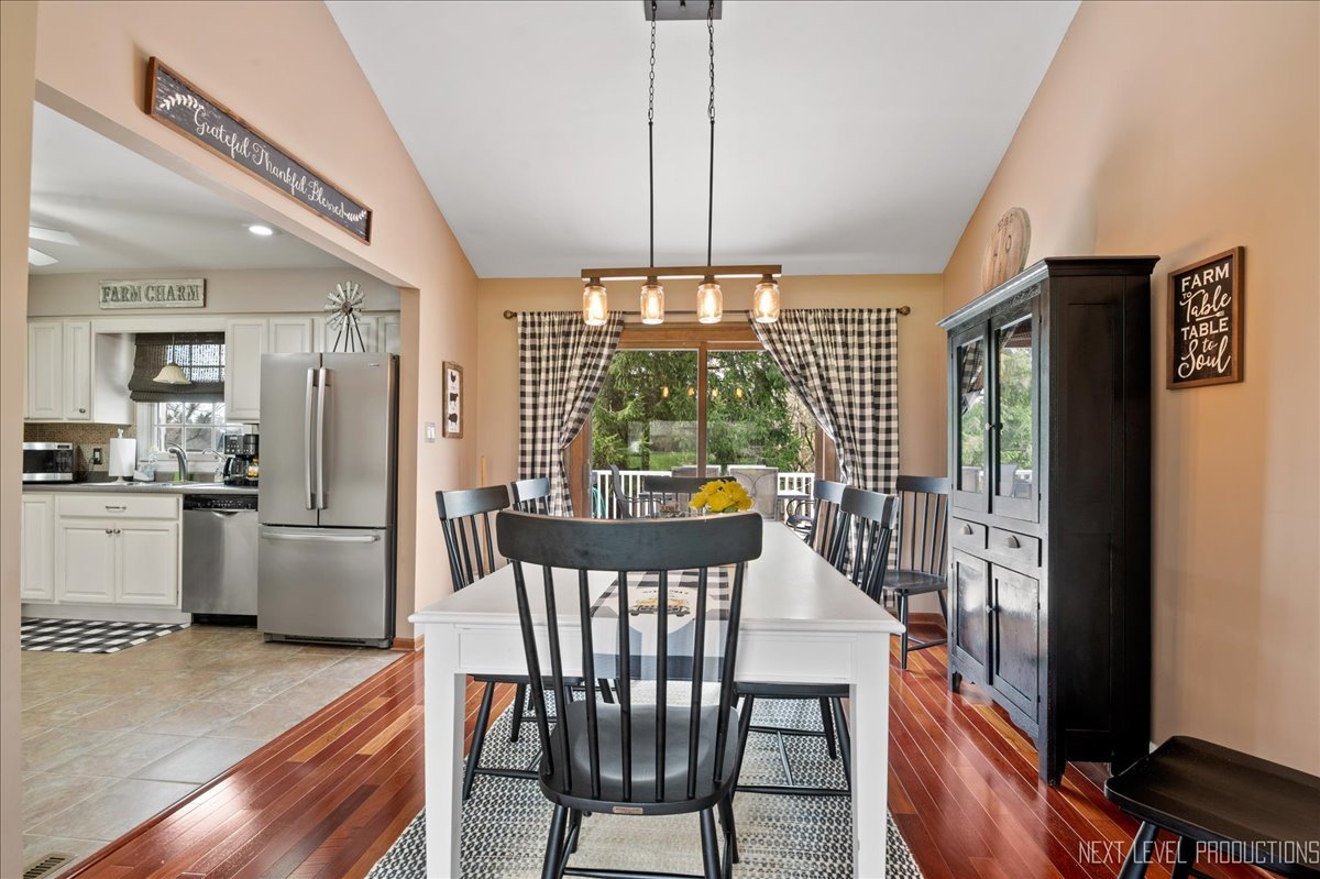 39W445 Overcup Court