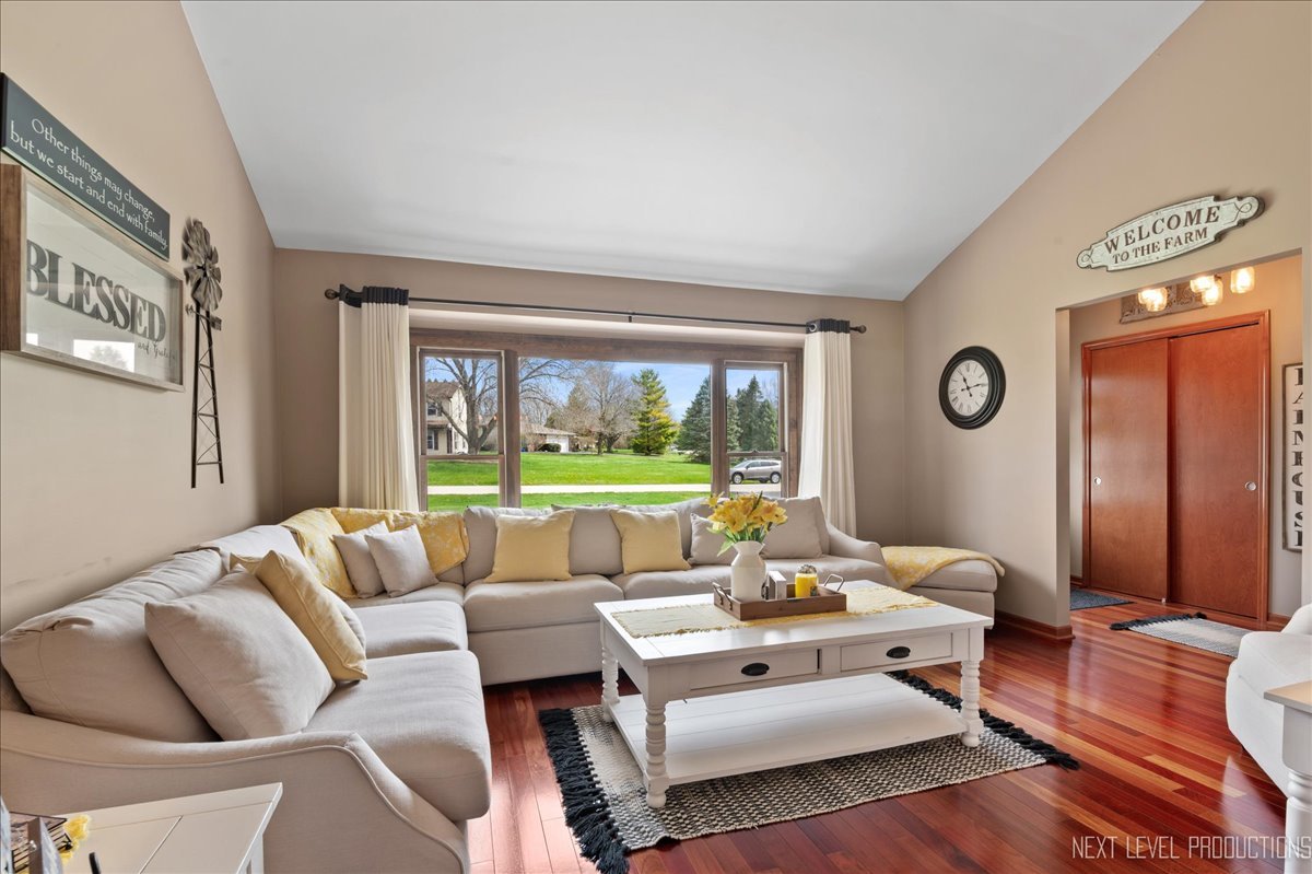 39W445 Overcup Court
