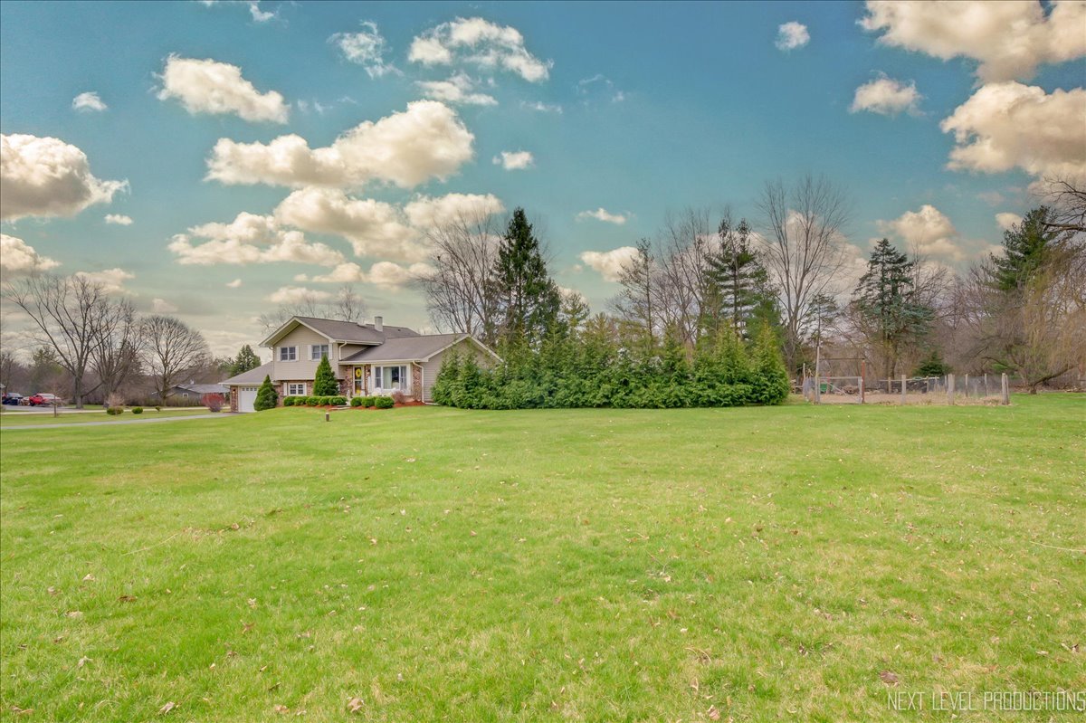 39W445 Overcup Court