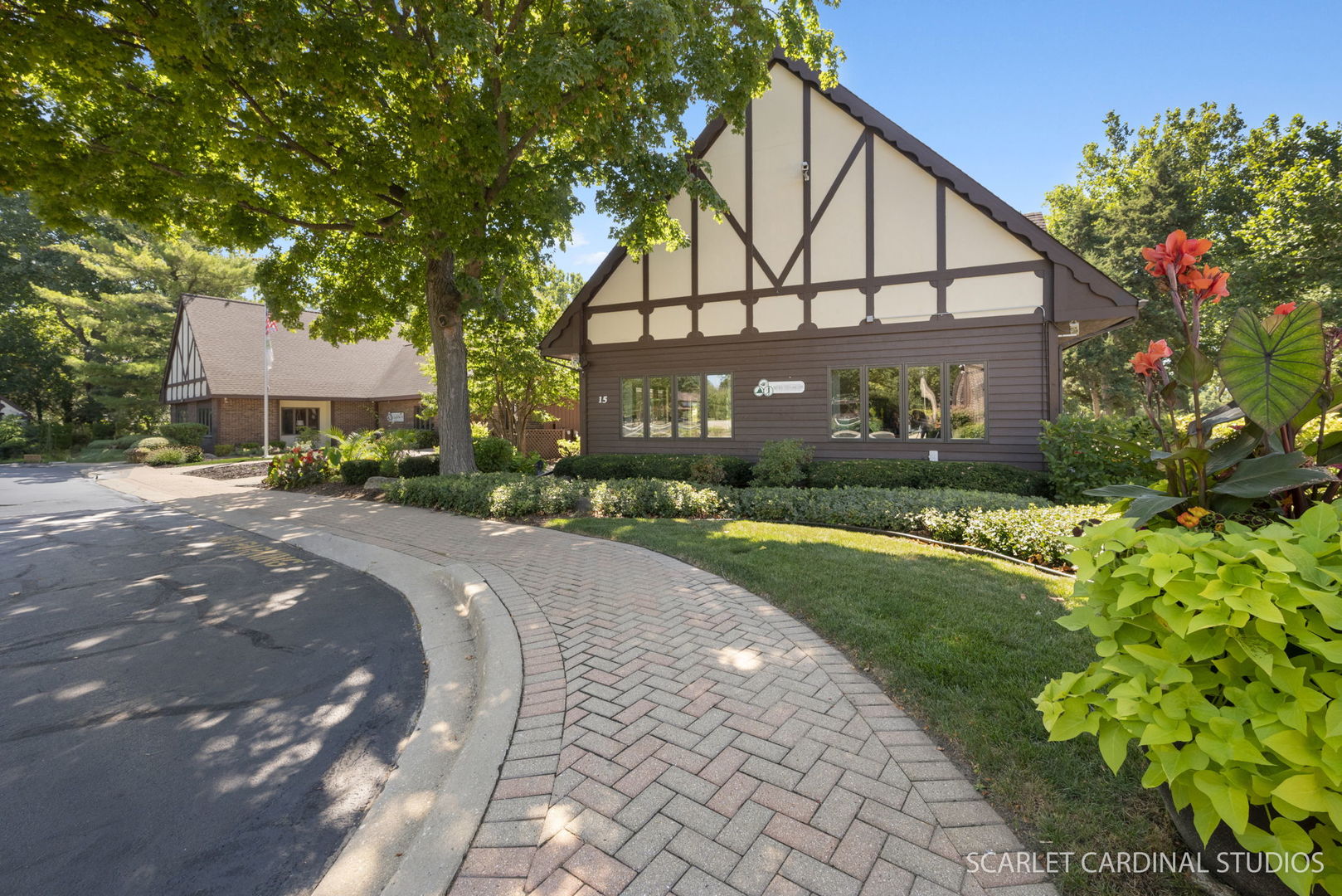 31 E Windsor Court