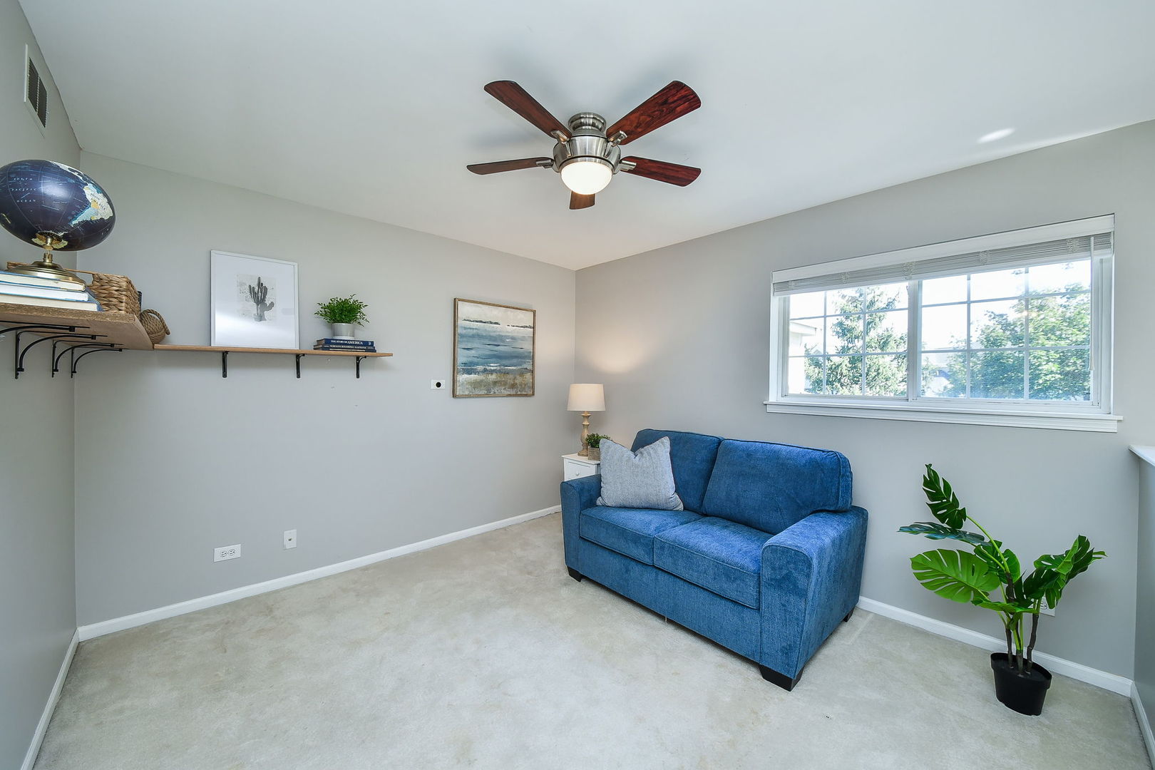 1355 SPENCER Lane Unit: 1355