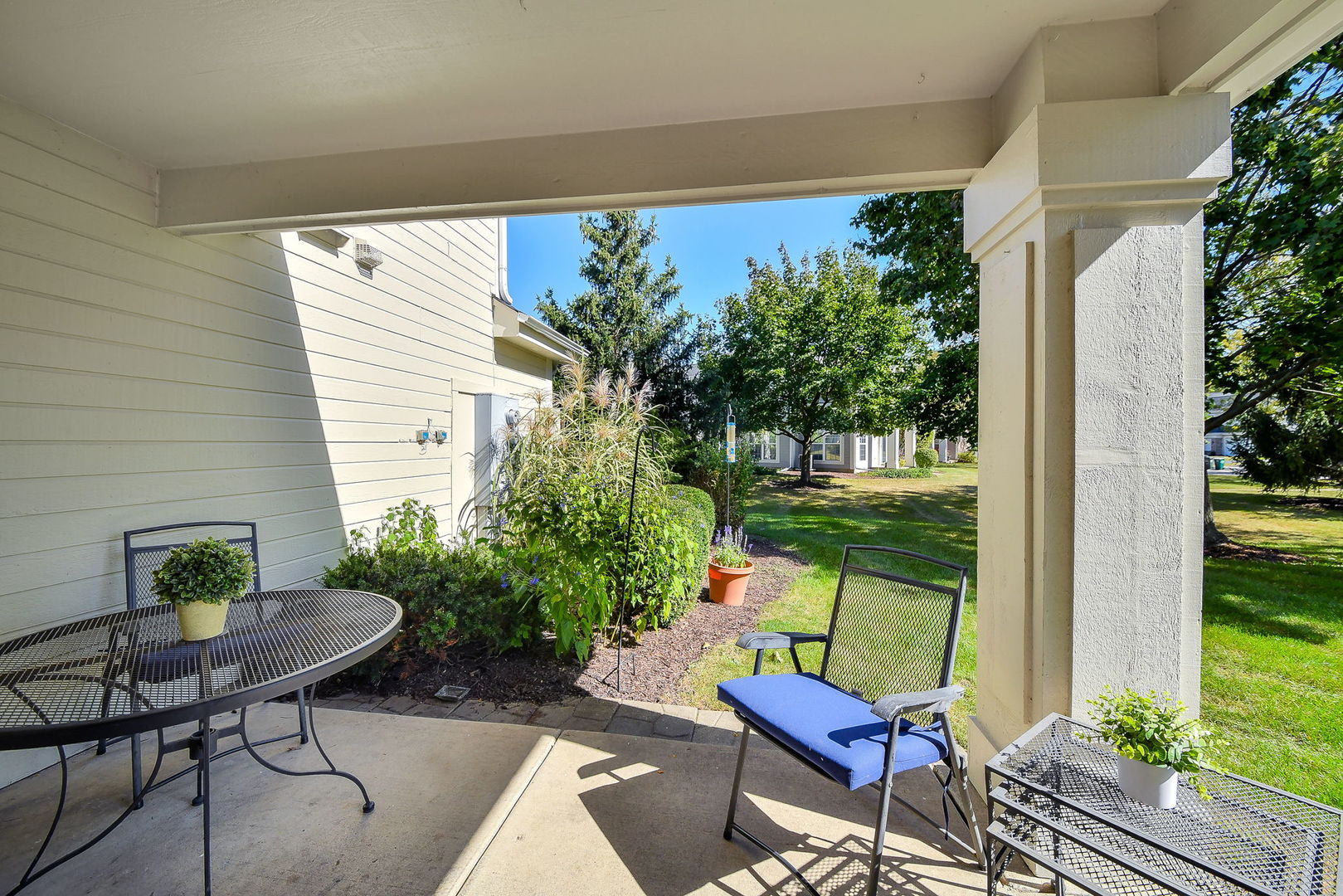 1355 SPENCER Lane Unit: 1355