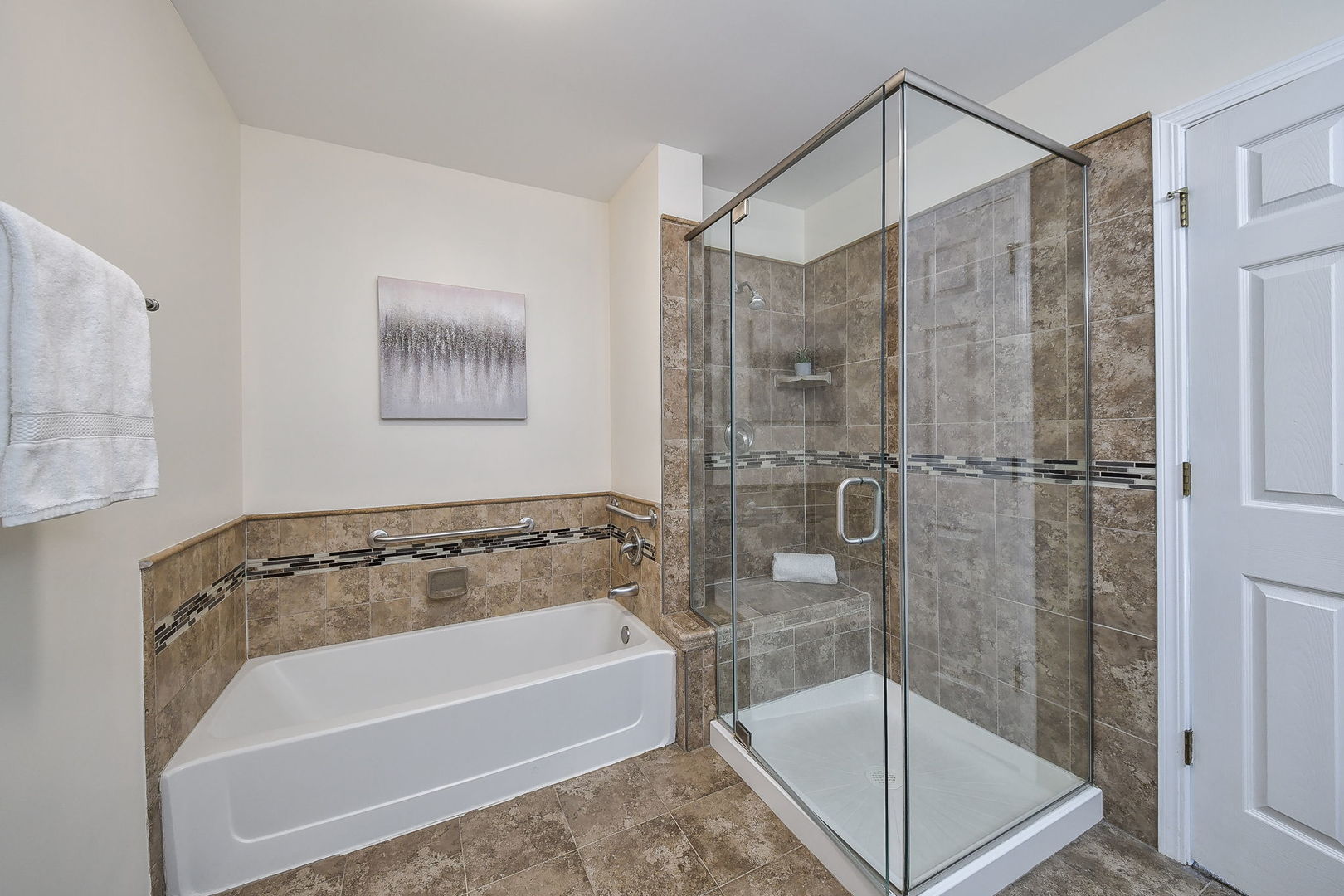 1355 SPENCER Lane Unit: 1355