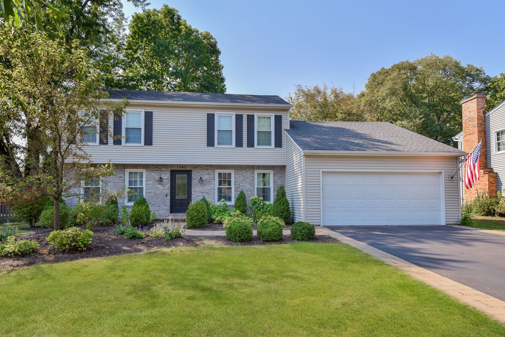 14 Bridgeport Lane