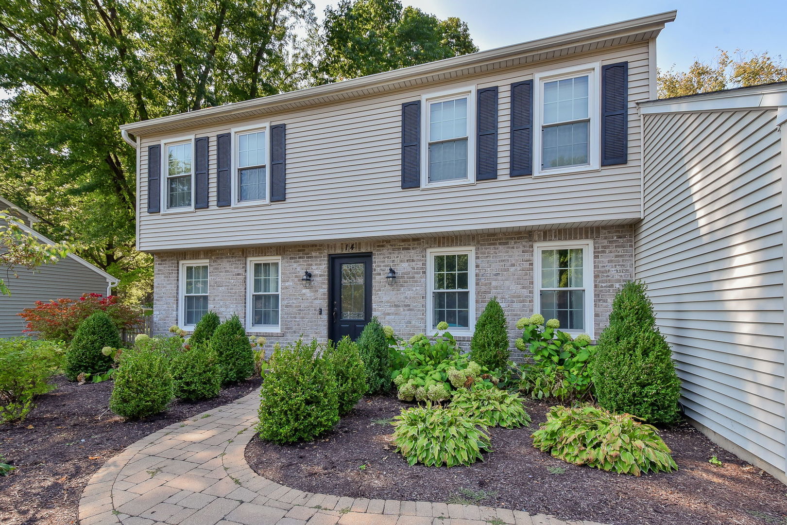 14 Bridgeport Lane