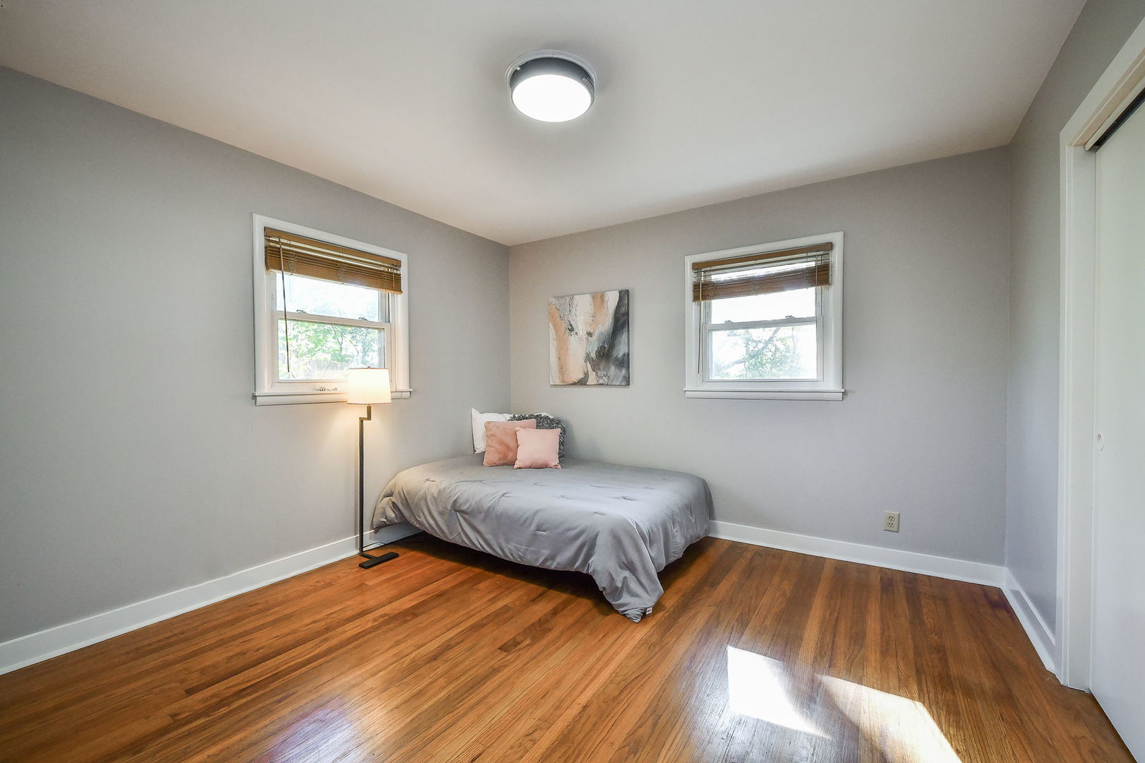 37W214 Dean Street