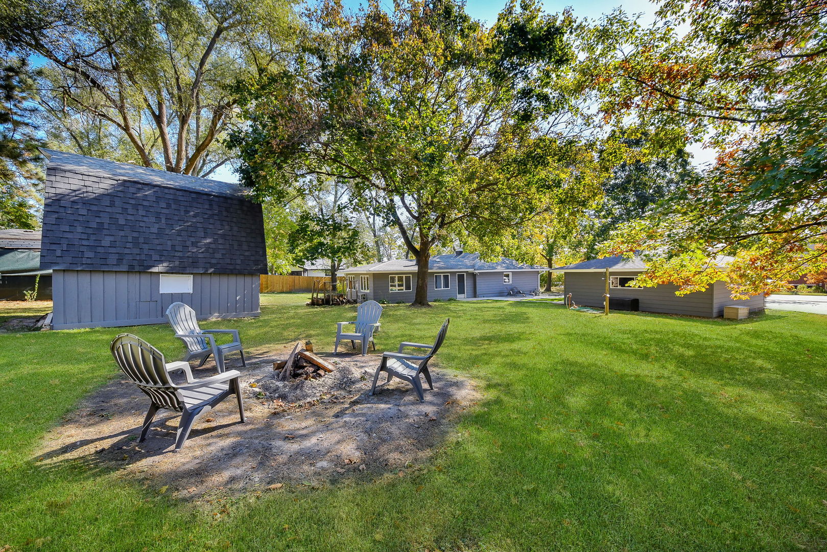 37W214 Dean Street